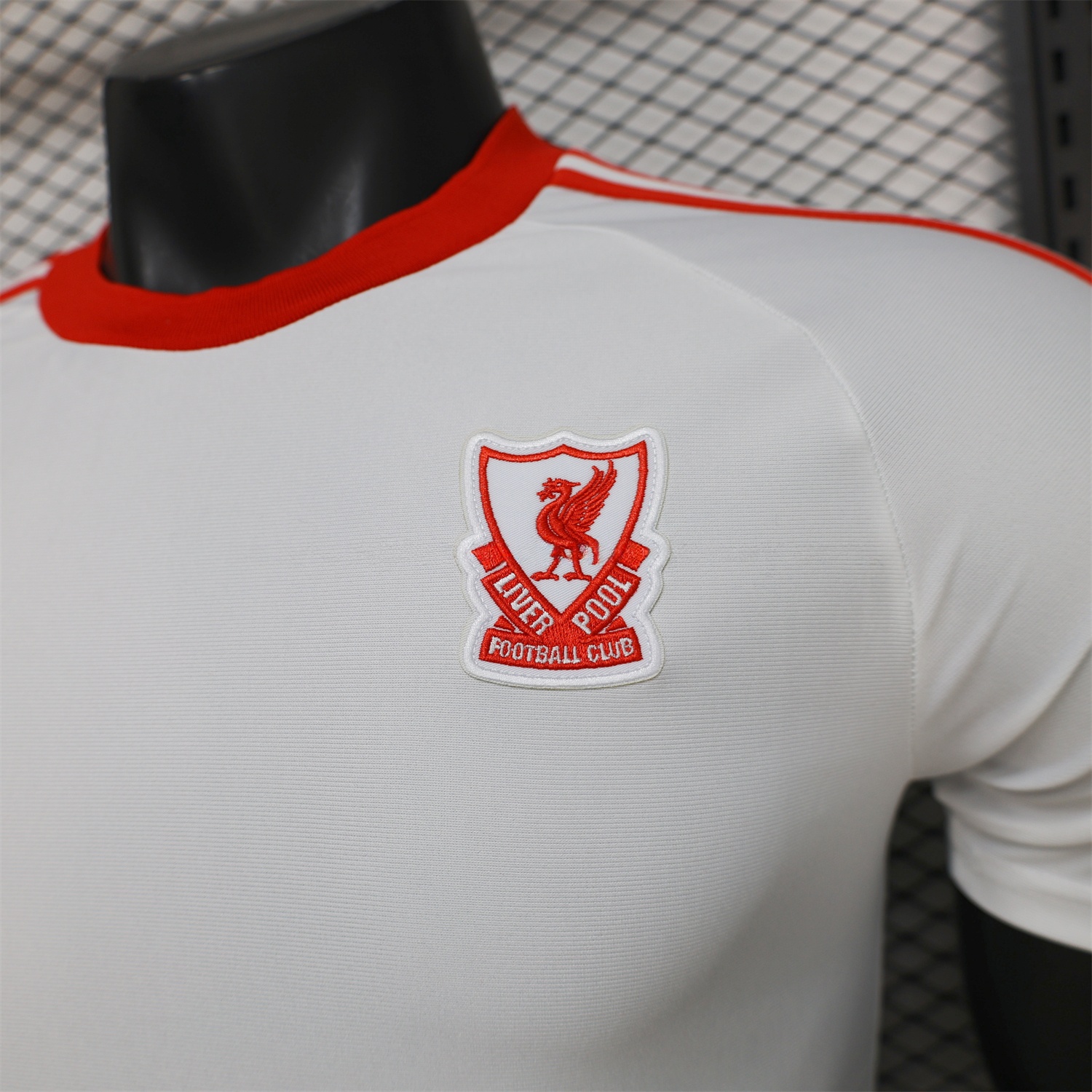 Liver.pool 25-26 Terrace Icon Retro Casual Style White Jersey - Player Version - UnitedFutballJersey