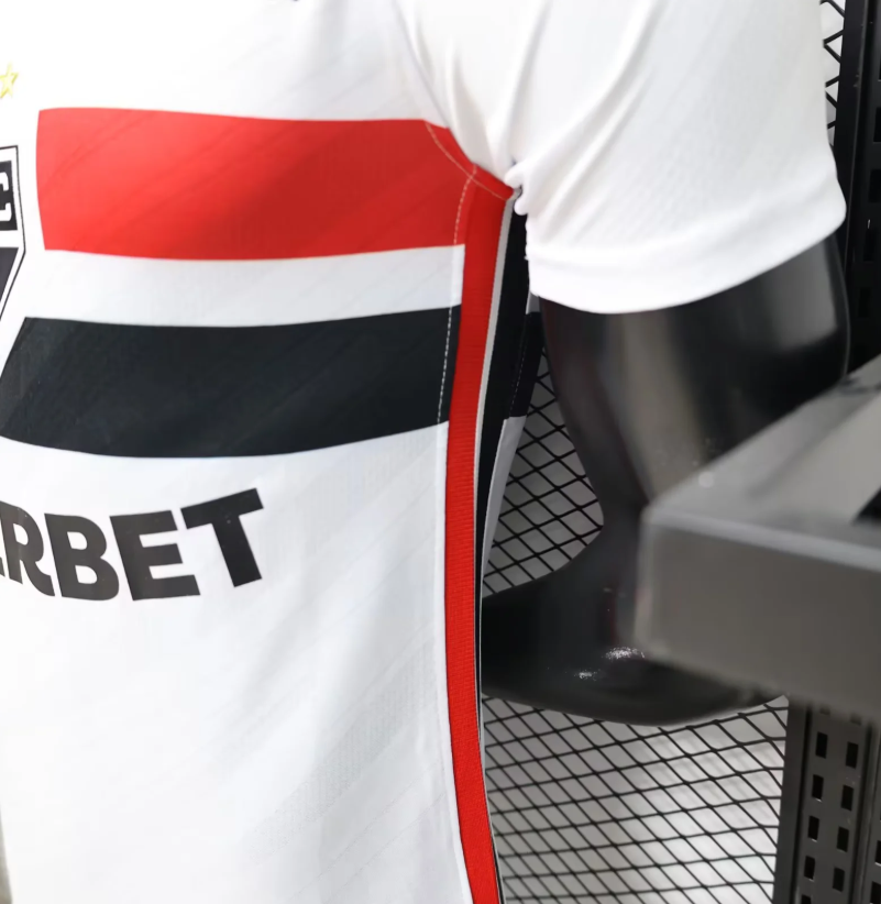 2026/2027 Player Version São Paulo Home Football Jersey 1:1 Thai Quality