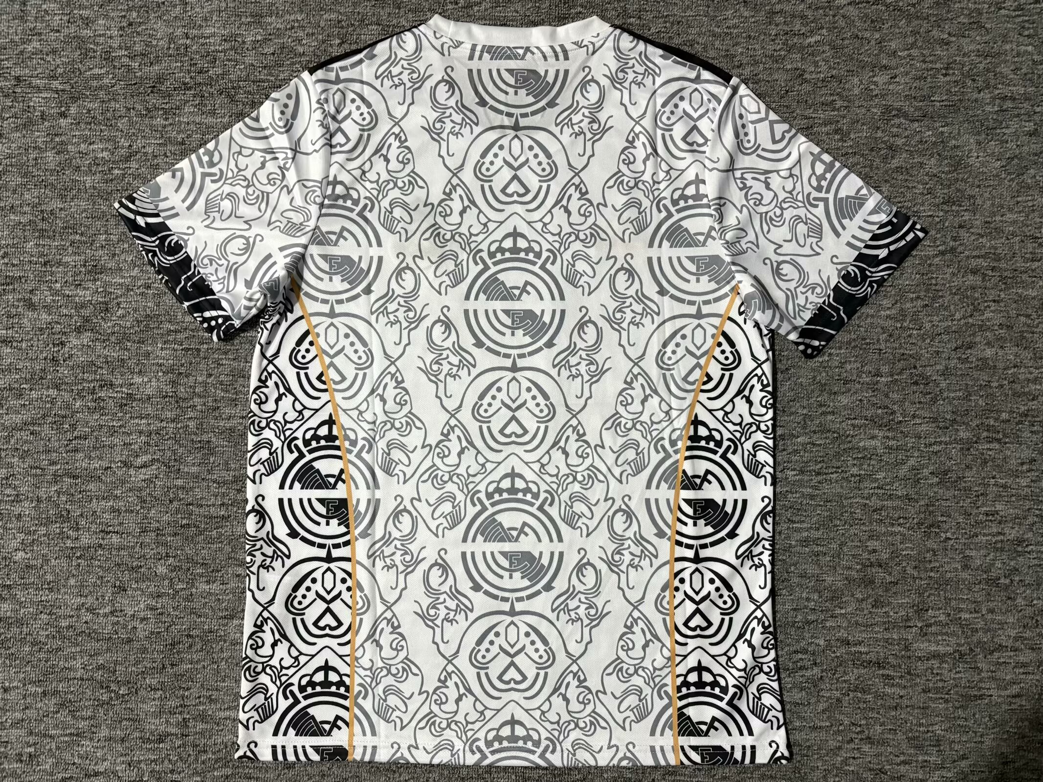 2025/2026 Real Madrid Special Edition 16 Football Shirt 1:1 Thai Qualit