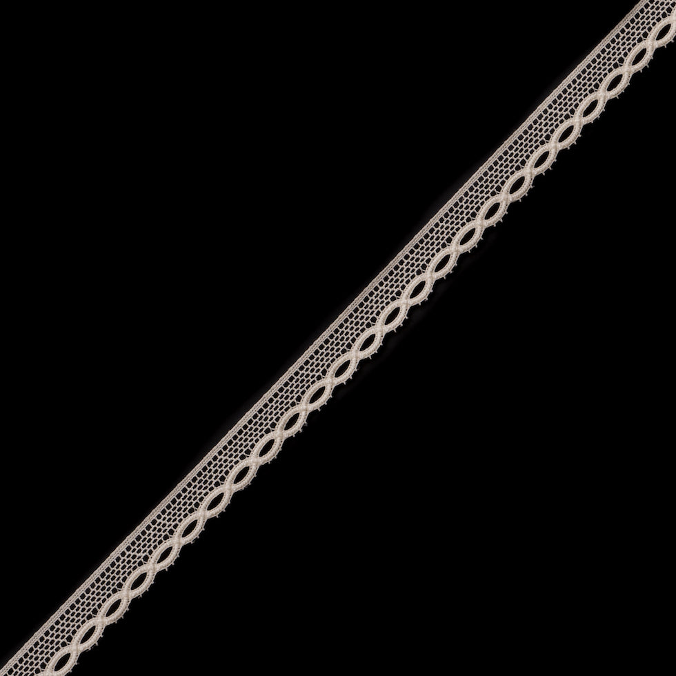 European Beige Eyelet Crochet Trimming - 0.5