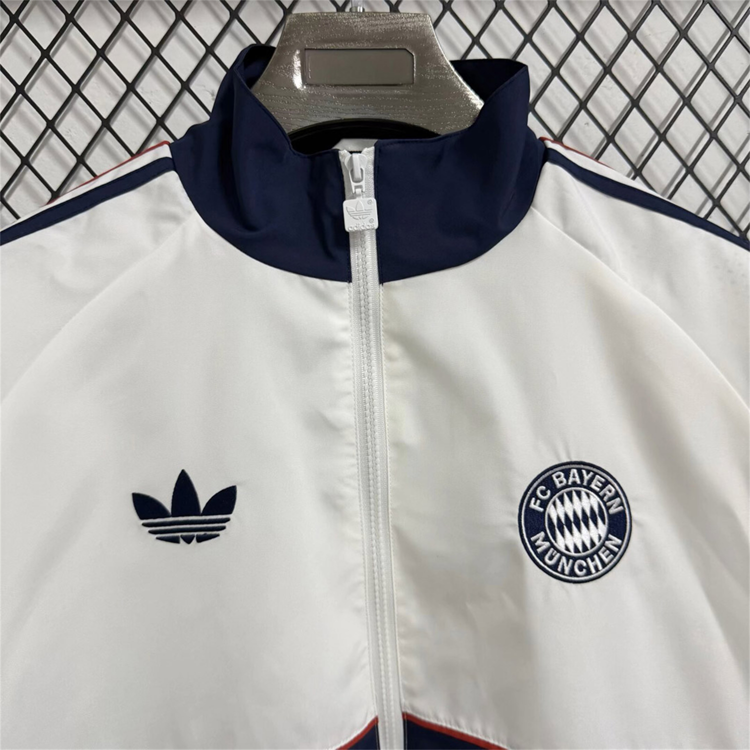 Bayern Munich 26-27 Track Windbreaker Jacket - White - UnitedFutballJersey