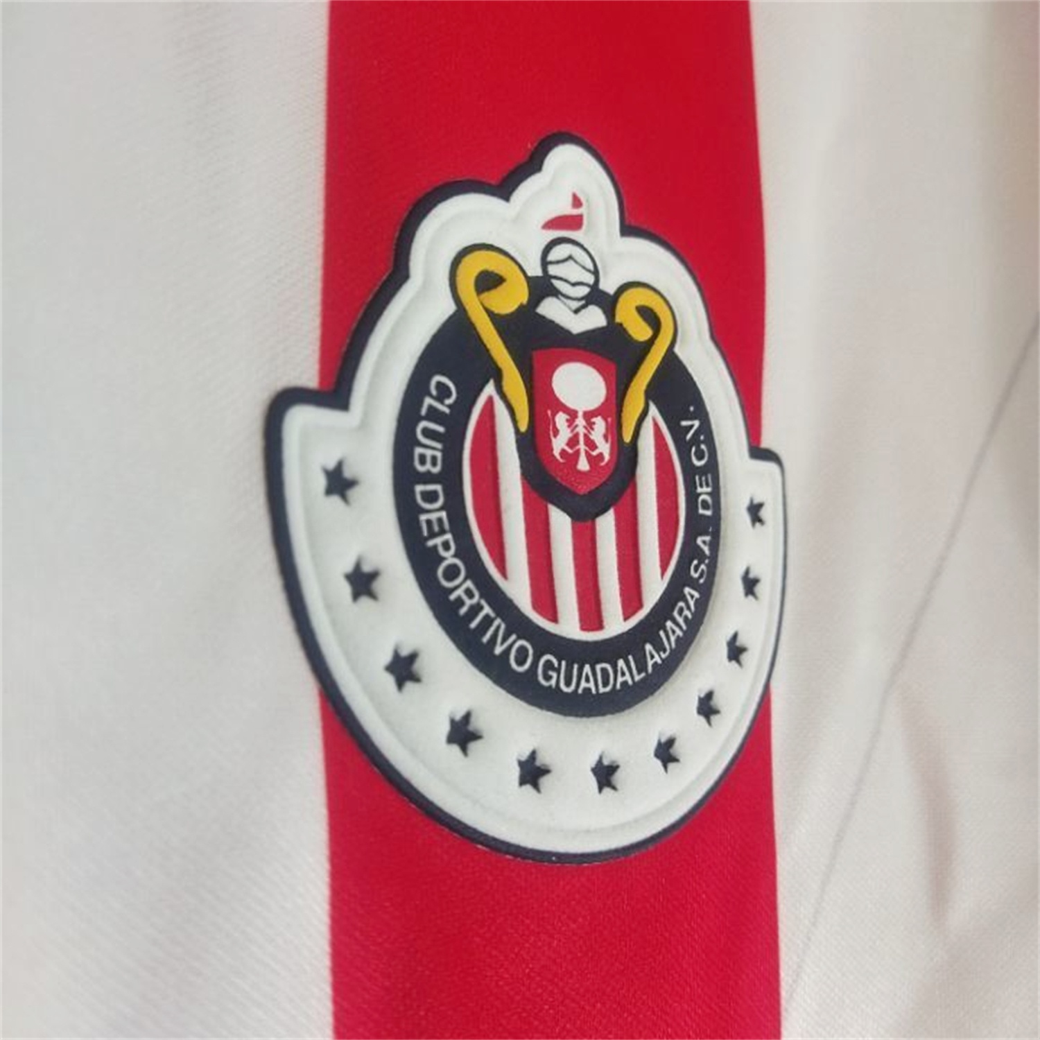 Retro Chivas de Guadalajara 2010-11 Home Jersey - UnitedFutballJersey