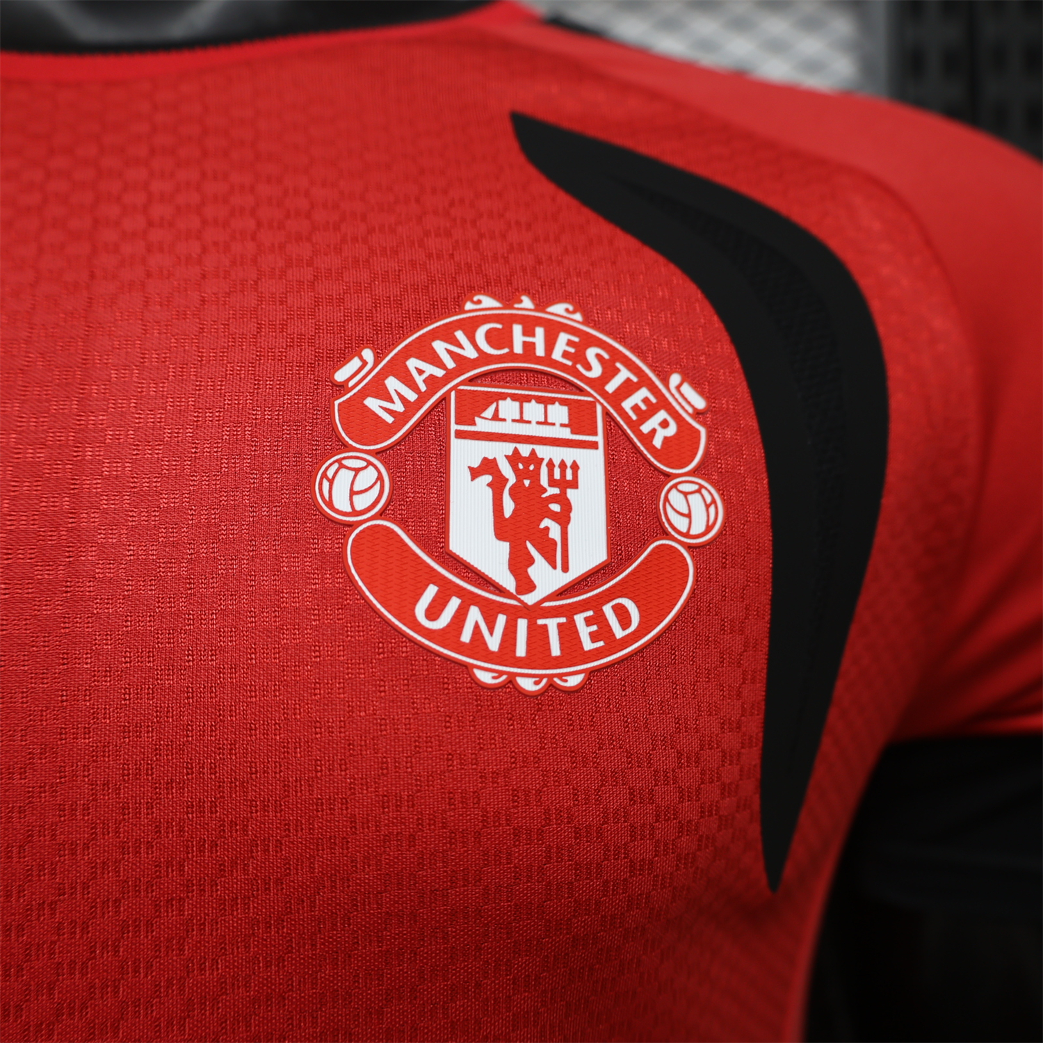 Manchester United 26-27 Black Sleeves Red Training Jersey - Player Version - UnitedFutballJersey