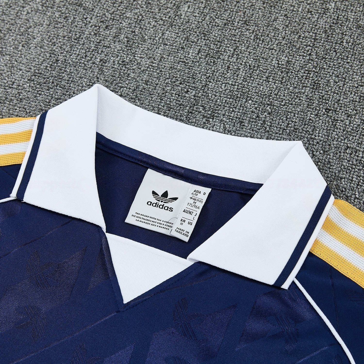Real Madrid 26-27 Short-Sleeve Training Set - Royal Blue Top & Royal Blue Shorts - UnitedFutballJersey