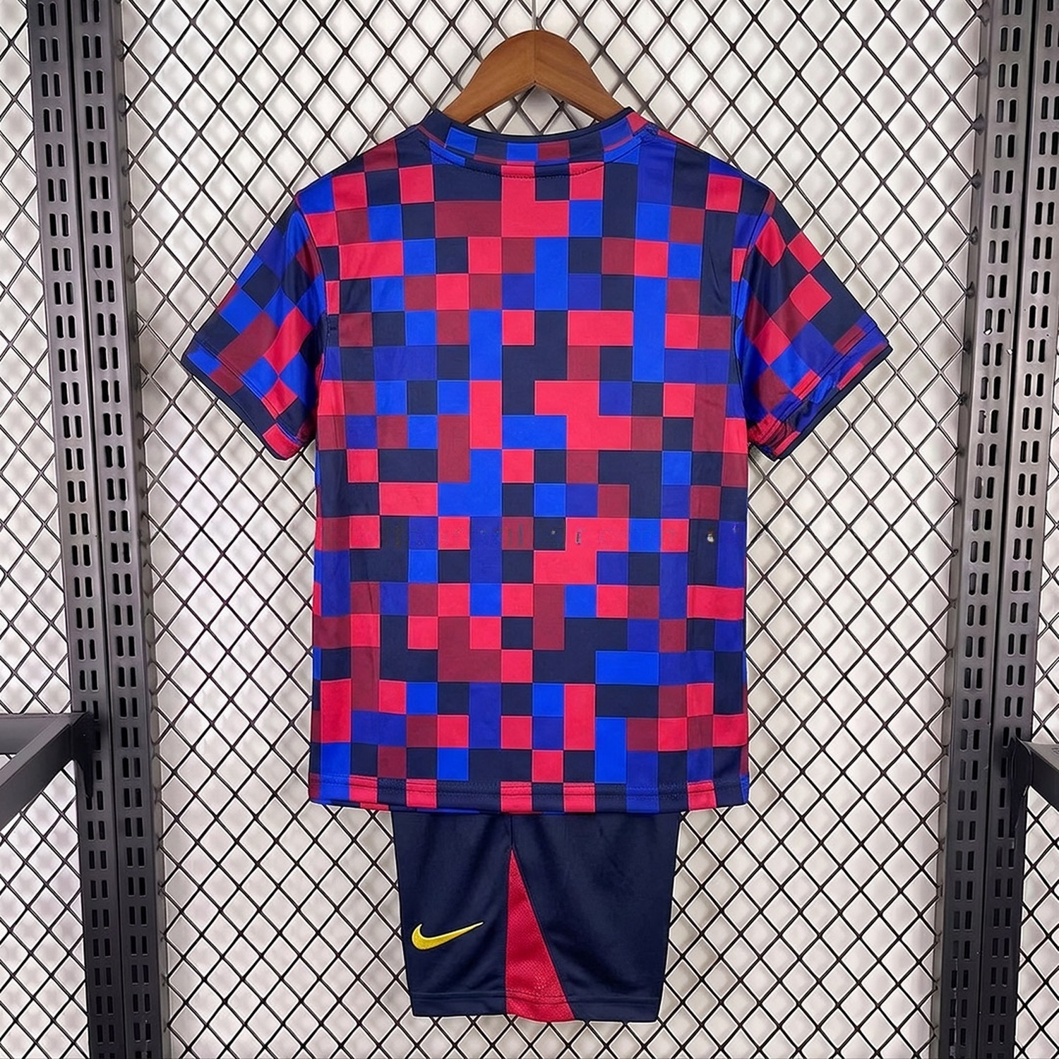 Barcelona 26-27 Red Blue Lattice Pre-Match Kids Kit - UnitedFutballJersey