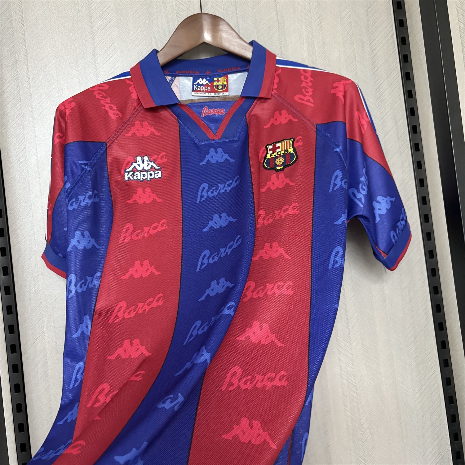 Retro Barcelona 1995-97 Home Jersey - UnitedFutballJersey