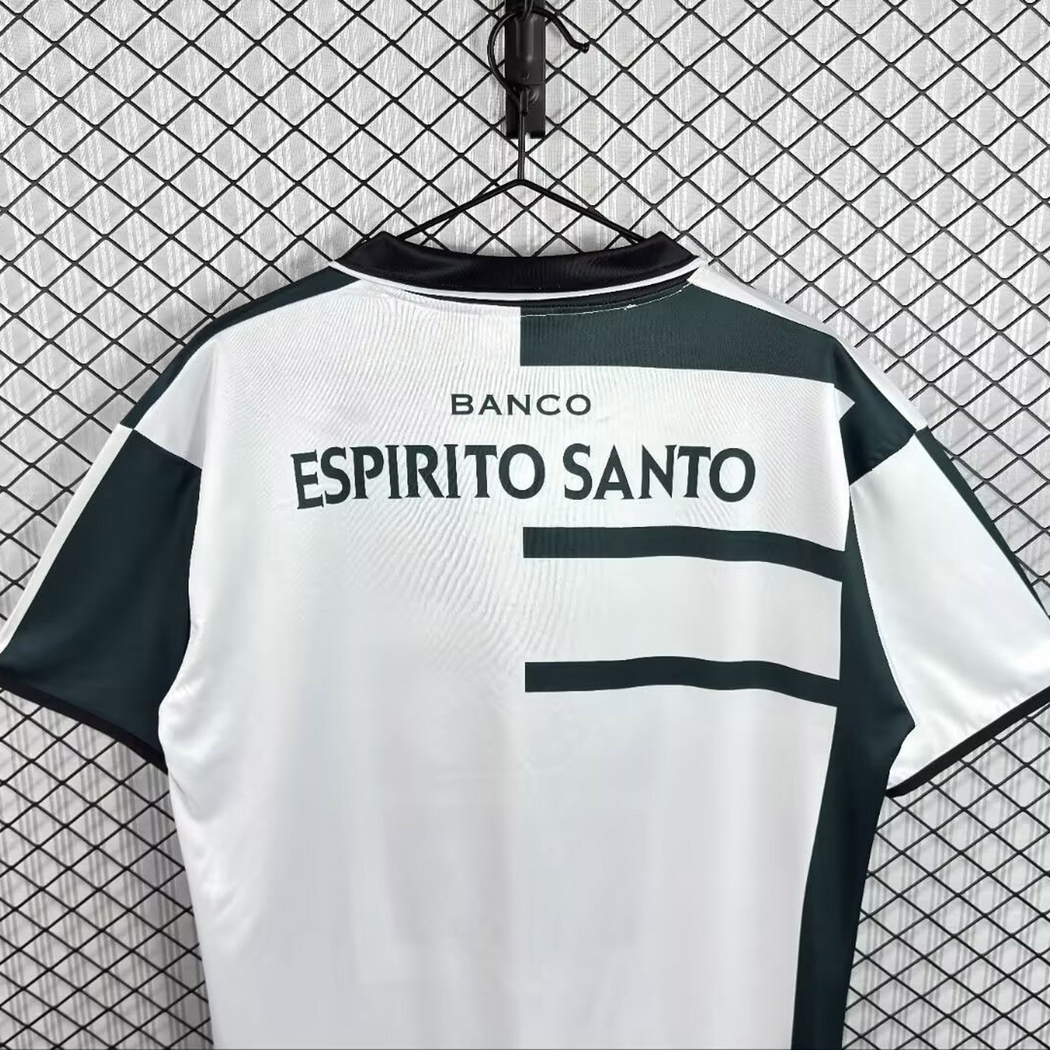 Retro Sporting CP 2002-03 Third White Jersey - UnitedFutballJersey