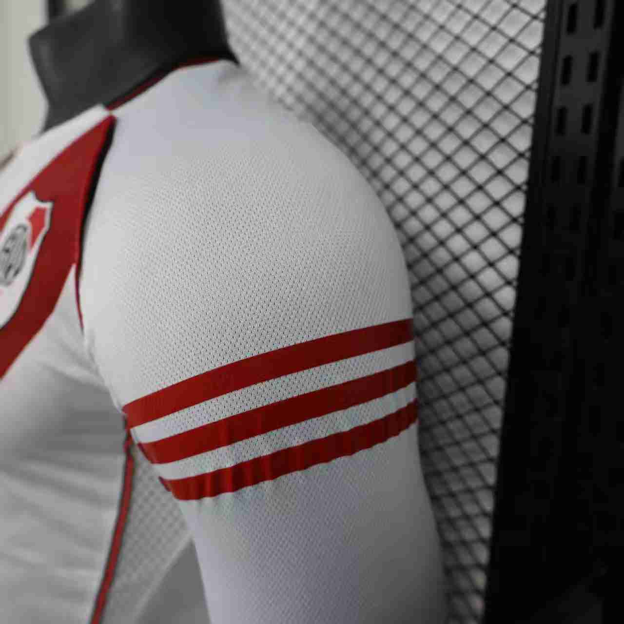 2025/2026 Long Sleeve Player Version River Plate Home Football Jersey 1:1 Thai Quality