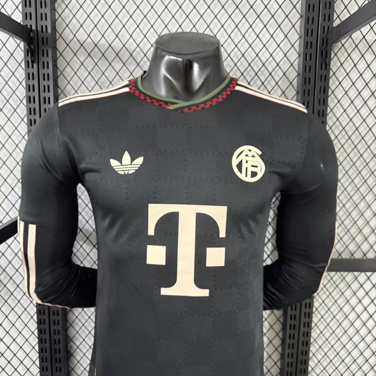 2025/2026 Long Sleeves  Player Version Bayern Munich Third Away Football Shirt 1:1 Thai Quality