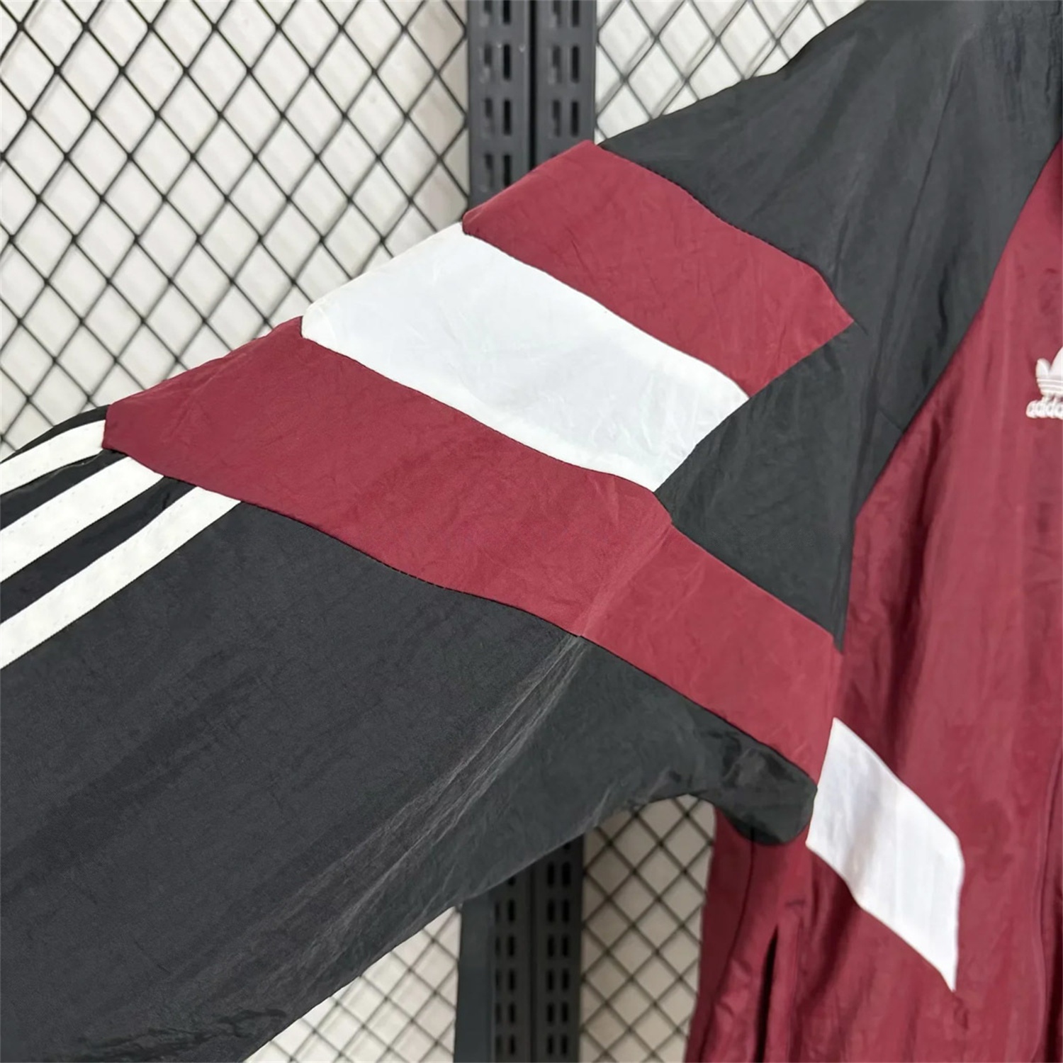 Ajax 25-26 Training Windbreaker Jacket - Wine Red - UnitedFutballJersey