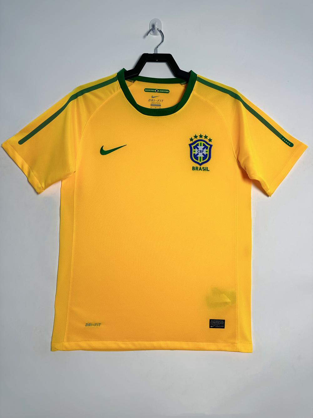 2010 Retro Brazil Home Soccer Jersey 1:1 Thai Quality