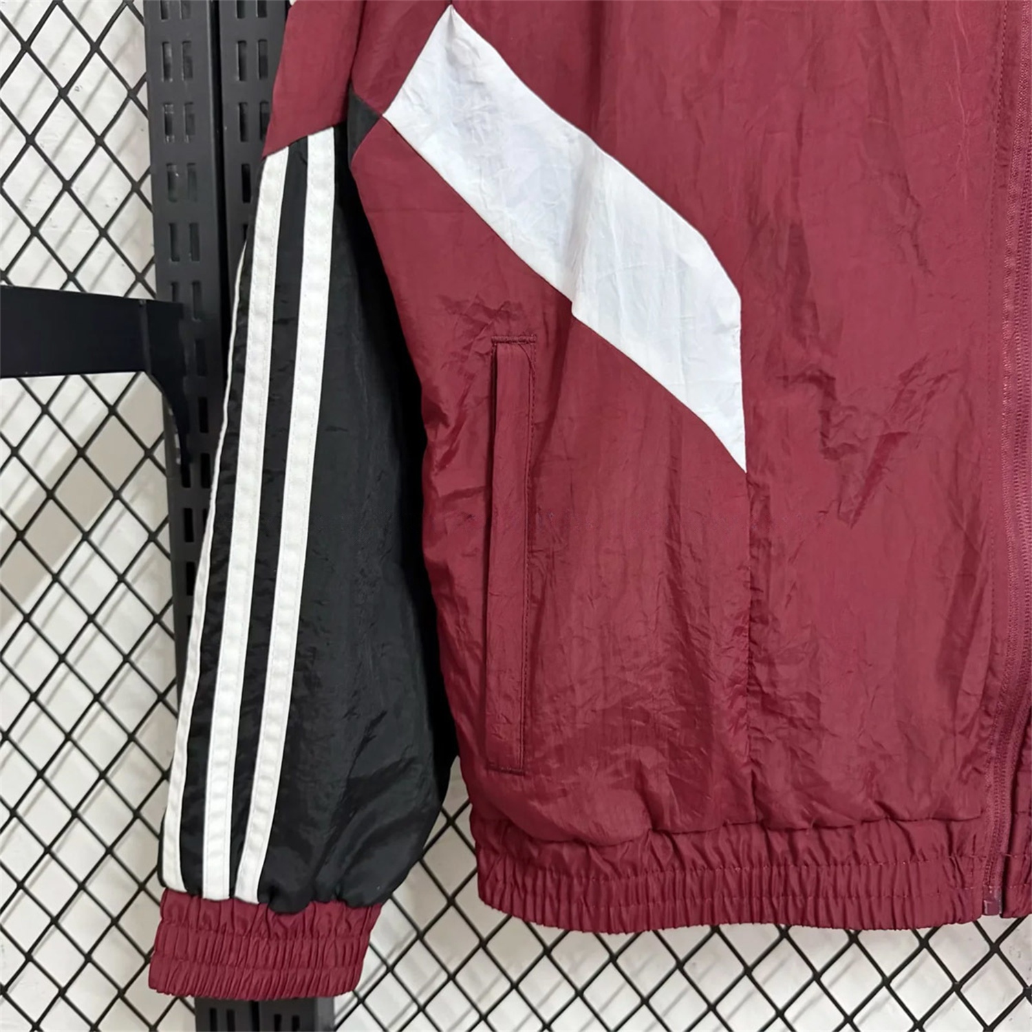 Ajax 25-26 Training Windbreaker Jacket - Wine Red - UnitedFutballJersey