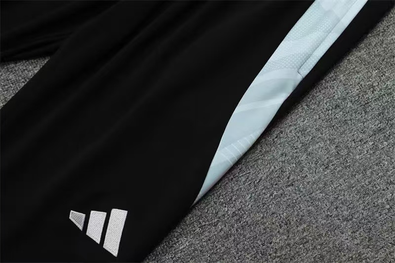 2024/2025 Real Madrid half-pull training suit white set