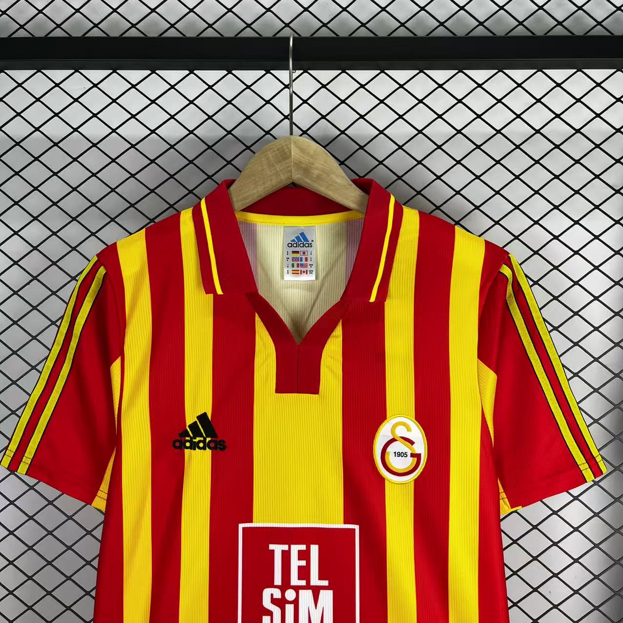 2000/2001 Retro Galatasaray Home Football Shirt 1:1 Thai Quality