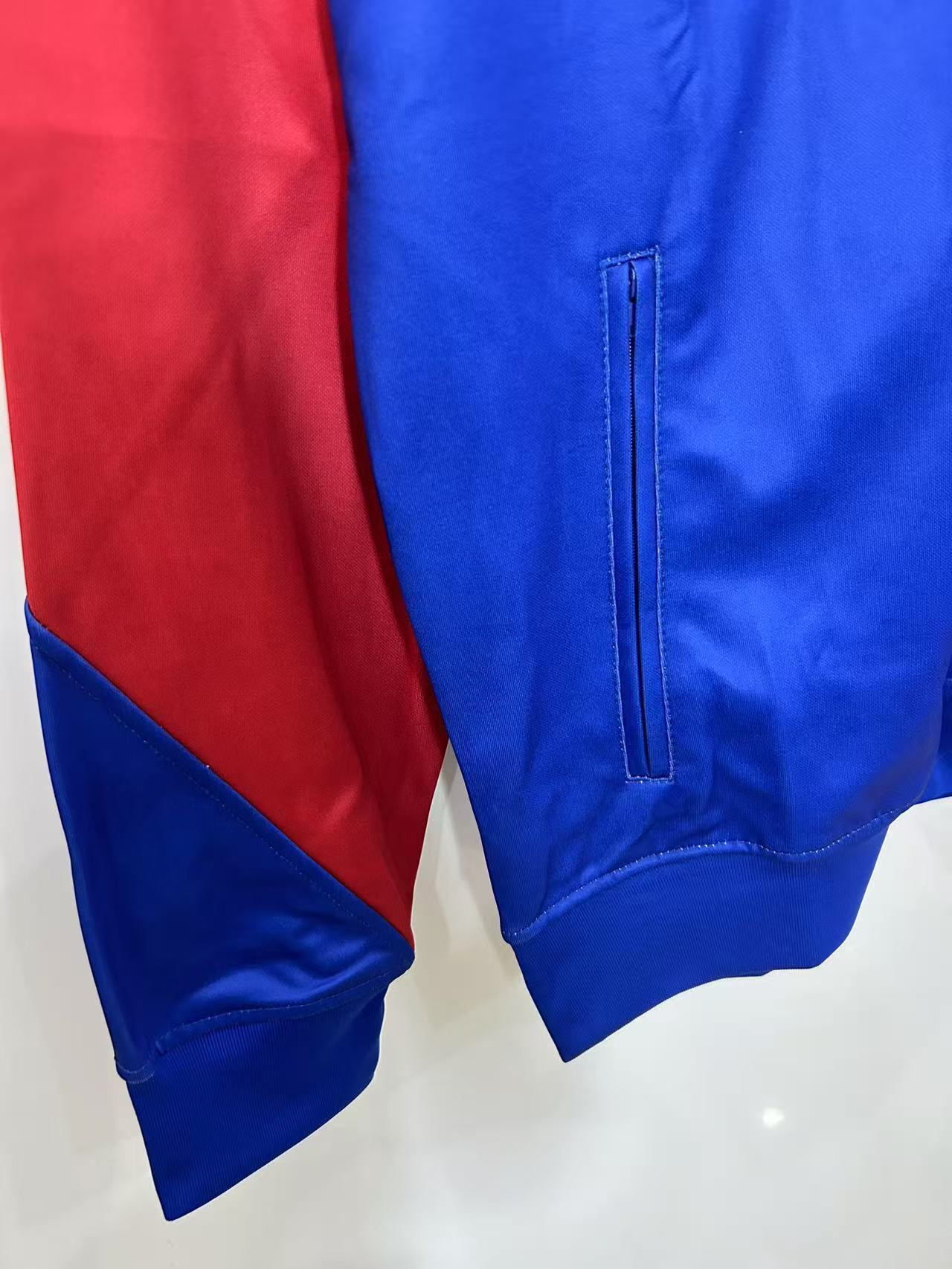2025/2026 Barcelona Windbreaker Jersey 1:1 Thai Quality 07