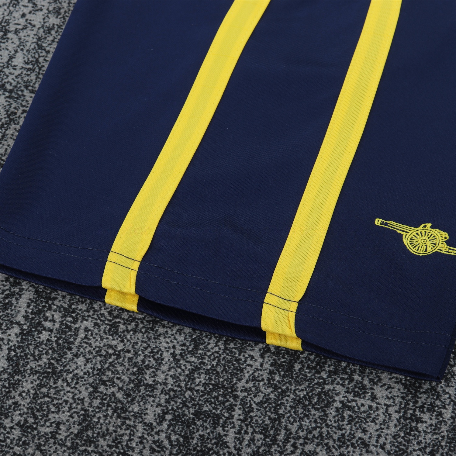 Retro Arsenal 2000-01 Away Kids Kit - UnitedFutballJersey