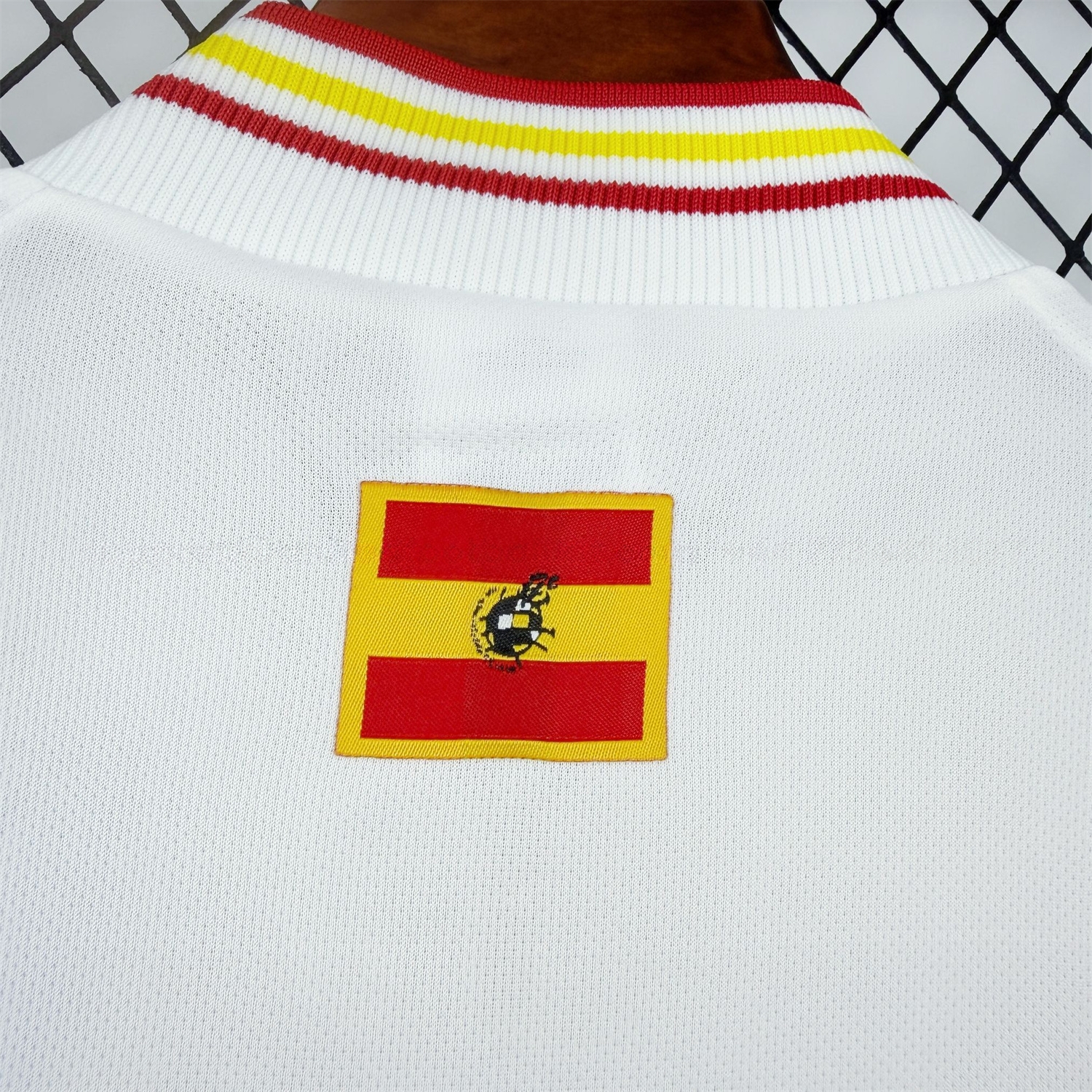 Retro Spain 1996 Away Long Sleeves Jersey - Fans Version - UnitedFutballJersey