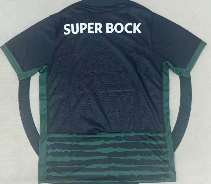 2025/2026 Sporting Lisbon Christmas edition Football Shirt 1:1 Thai Quality