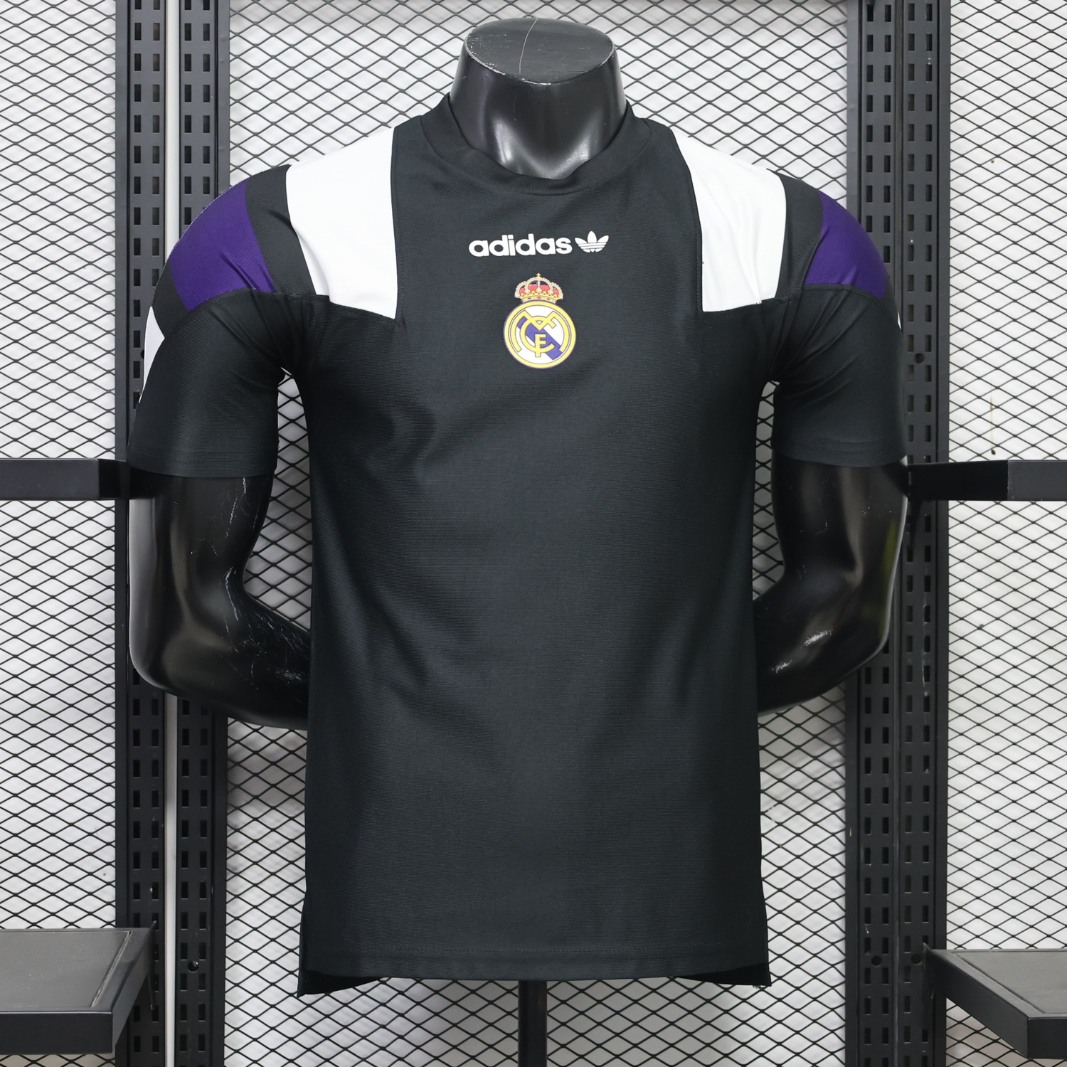 Real Madrid 26-27 Retro Style Casual Black Jersey - Player Version - UnitedFutballJersey