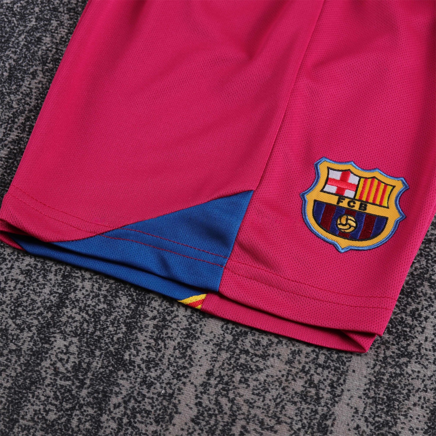 Retro Barcelona 2005-06 Home Stadium Kids Kit - Champions League Version - UnitedFutballJersey