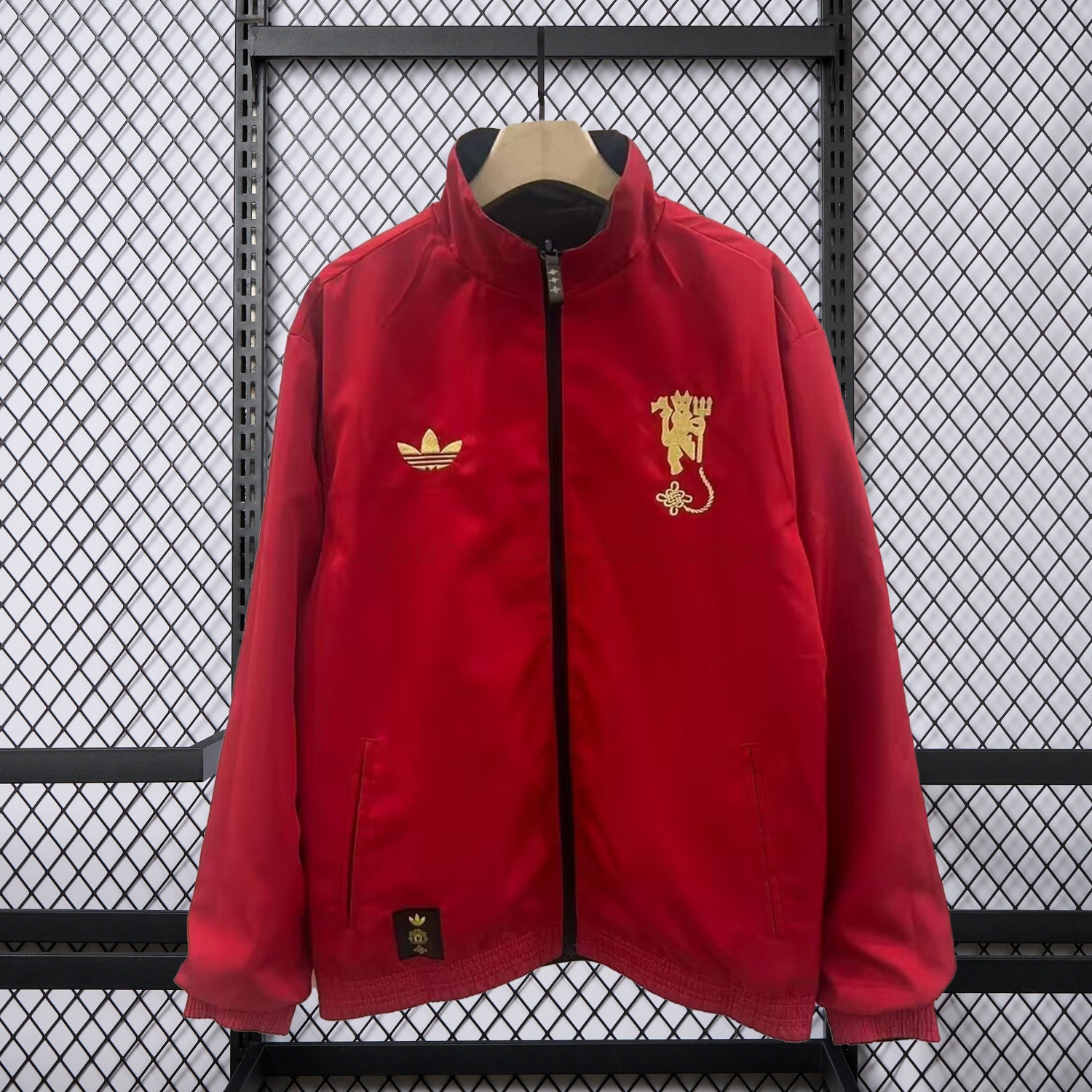 Manchester United 25-26 Double Sided Reversible Windbreaker - Black & Red - UnitedFutballJersey