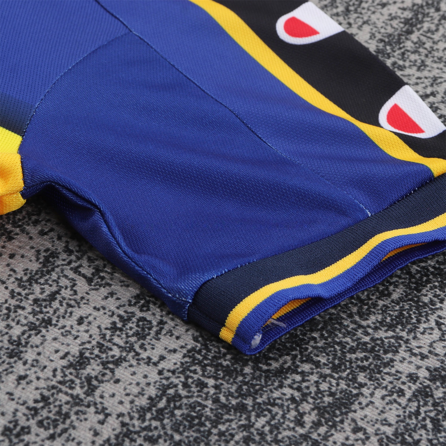 Retro Parma 2001-02 Home Kids Kit - UnitedFutballJersey