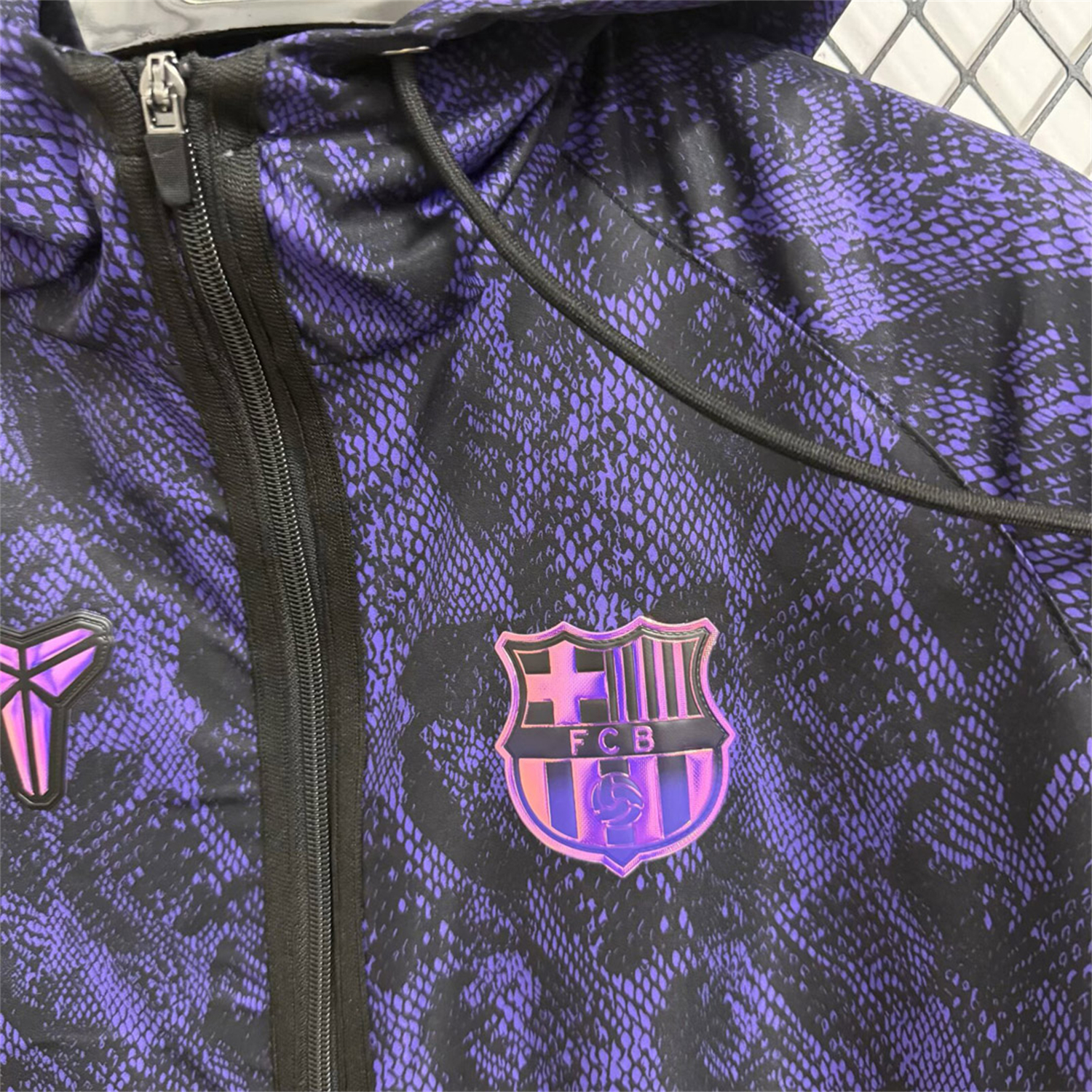 Barcelona 26-27 Away Windbreaker Jacket - Purple - UnitedFutballJersey