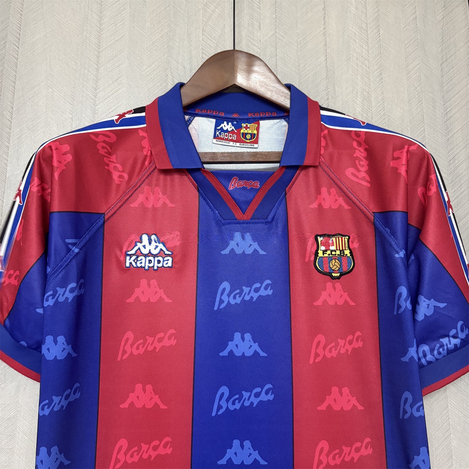 Retro Barcelona 1995-97 Home Jersey - UnitedFutballJersey