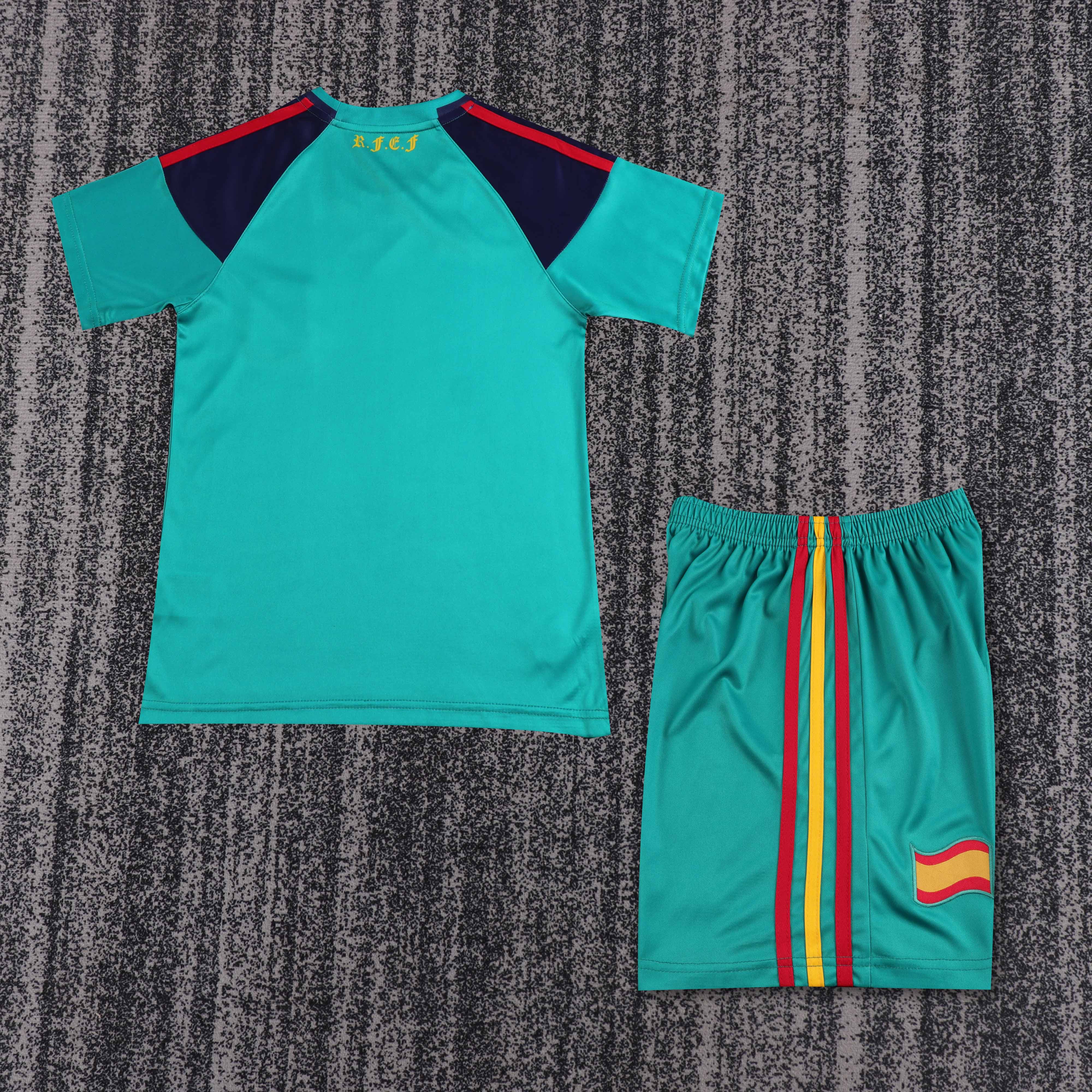 2010 Retro Spain Goalkeeper Football Shirt 1:1 Thai Quality Kids Size