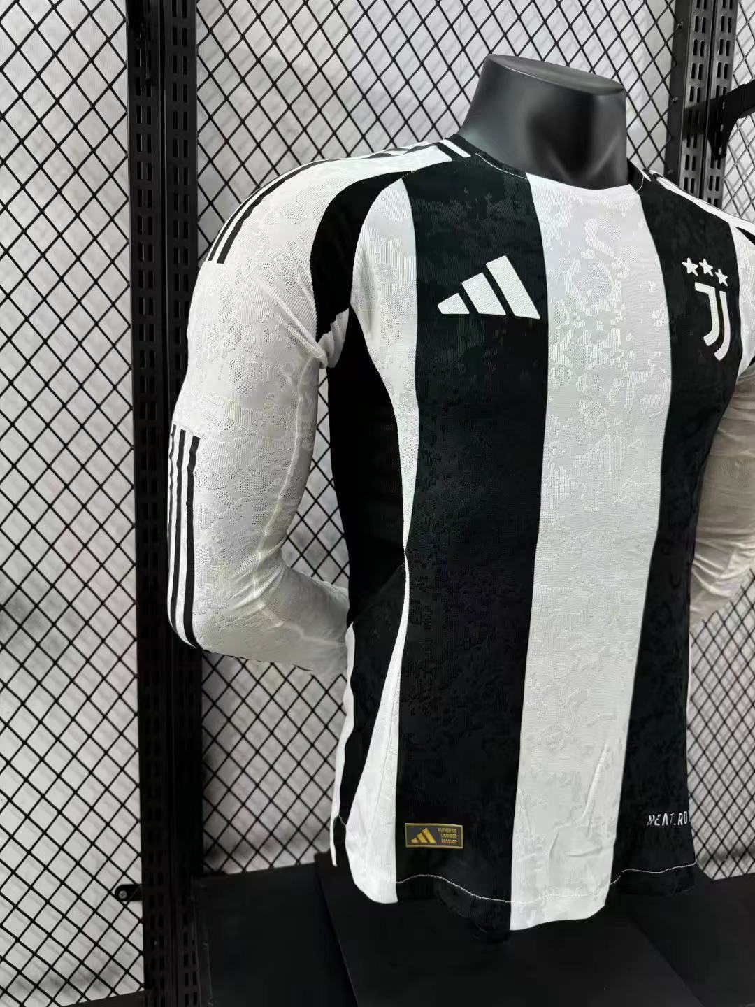 2024/2025 Player Version Juventus Home Long Sleeve Football Shirt 1:1 Thai Quality