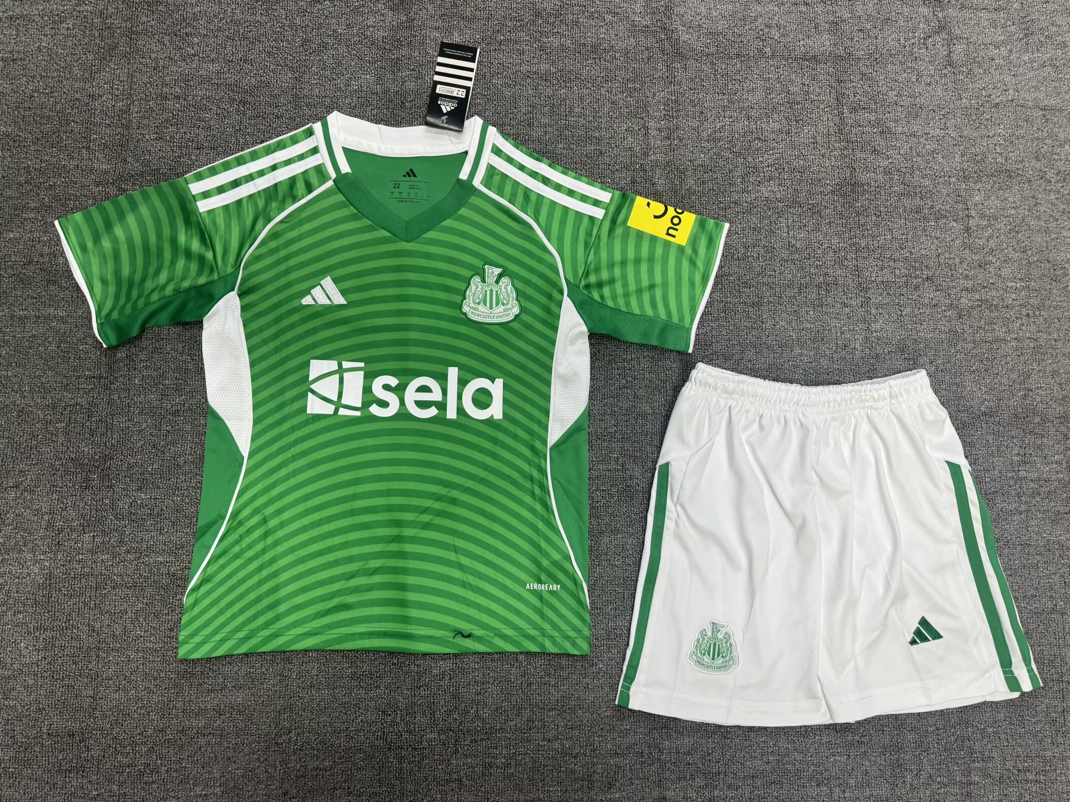 2025/2026 Newcastle United Away Football Jersey 1:1 Thai Quality Kids Size