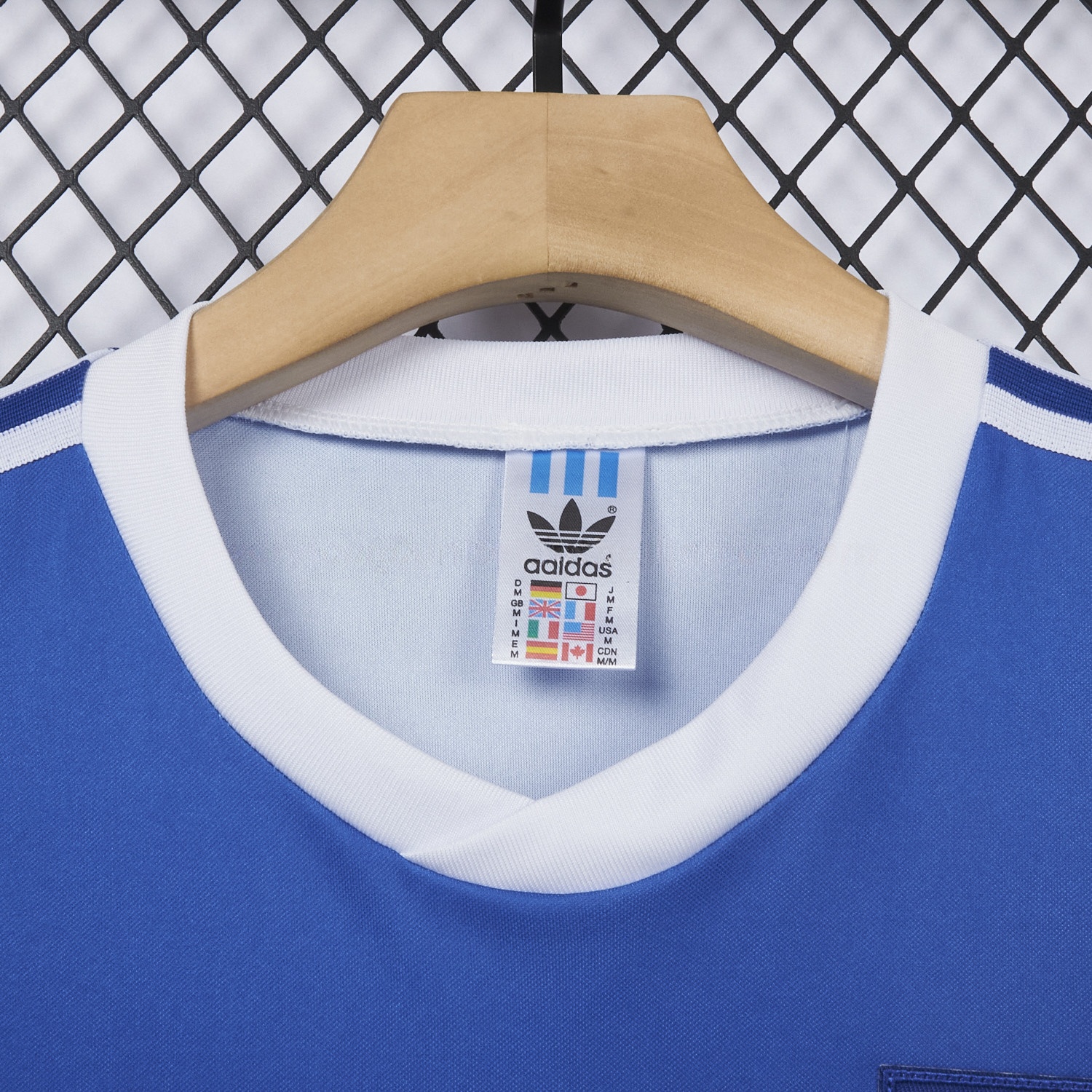 Retro Hamburger SV 1990-91 Away Blue Jersey - UnitedFutballJersey