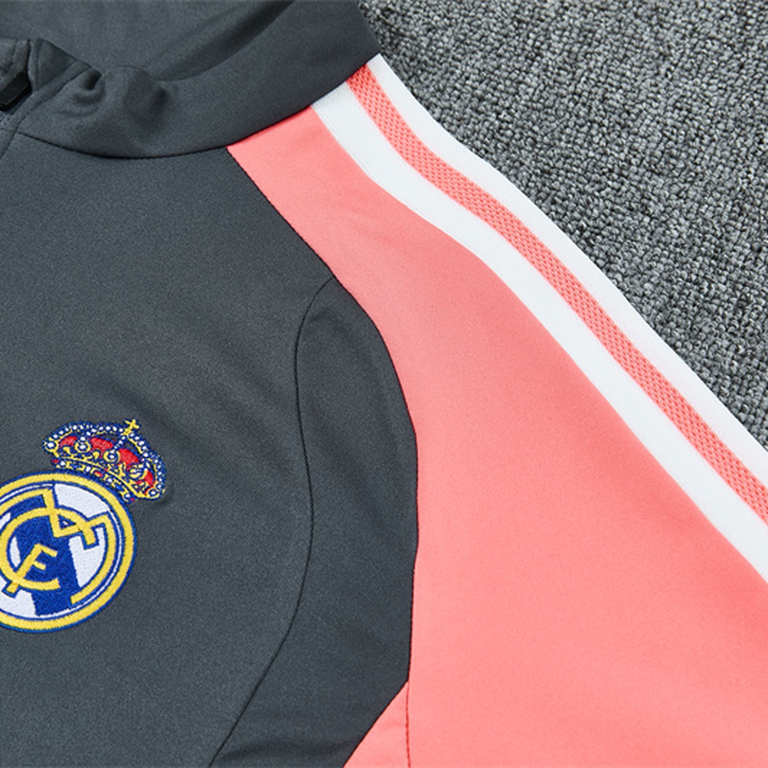 Real Madrid 26-27 Kids Long Sleeve Training Set - Deep Grey Top & Deep Grey Pants - UnitedFutballJersey