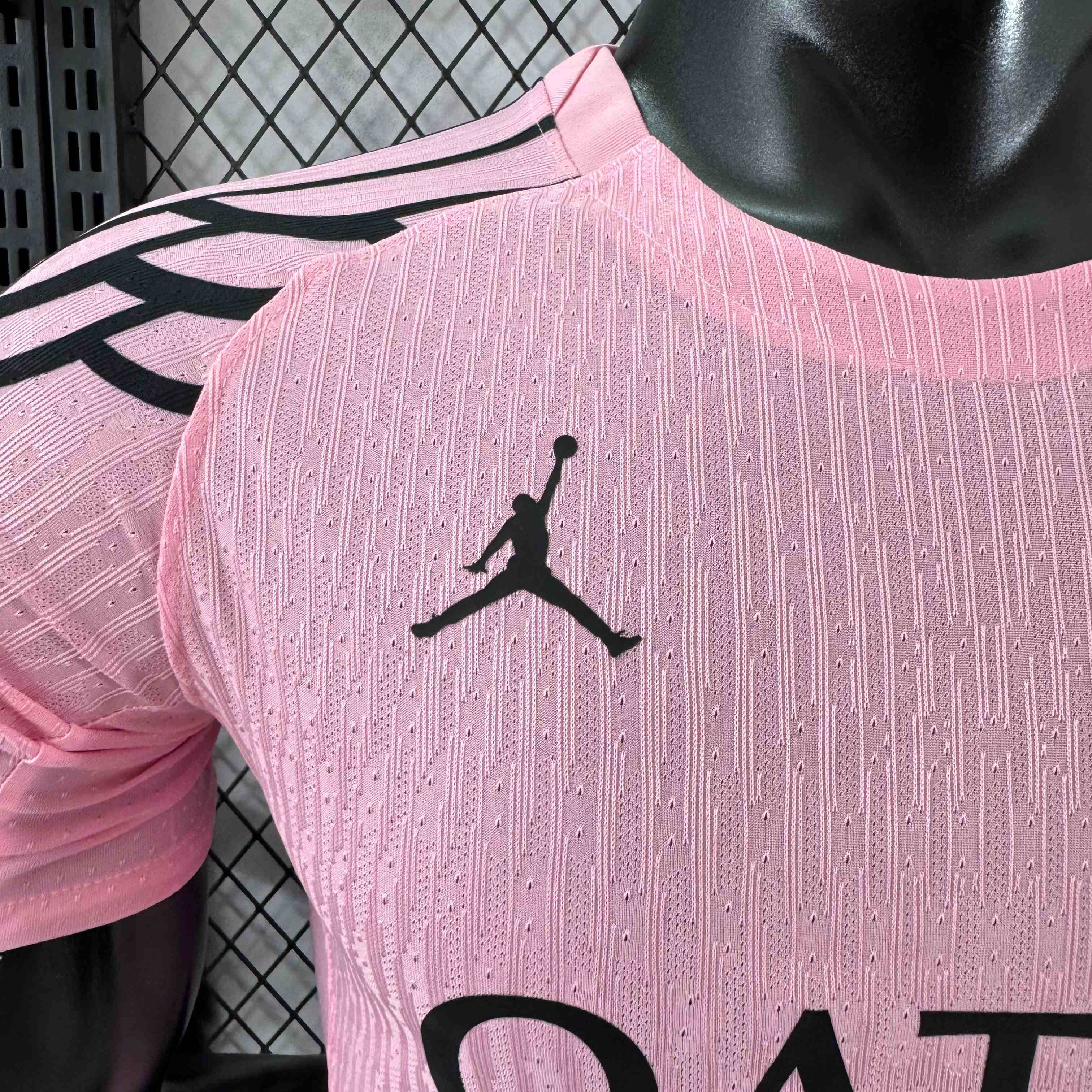 2025/2026 Player Version Paris Saint-Germain Fourth Away pink Football Shirt 1:1 Thai Quality