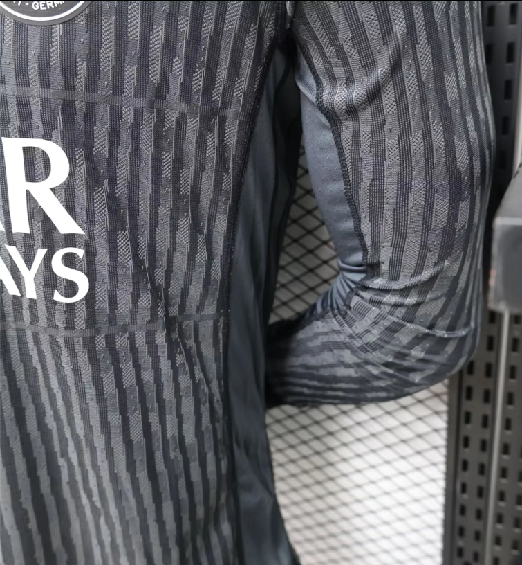 2025/2026 Long Sleeve Player Version Paris Saint-Germain Fourth Away Football Shirt 1:1 Thai Quality