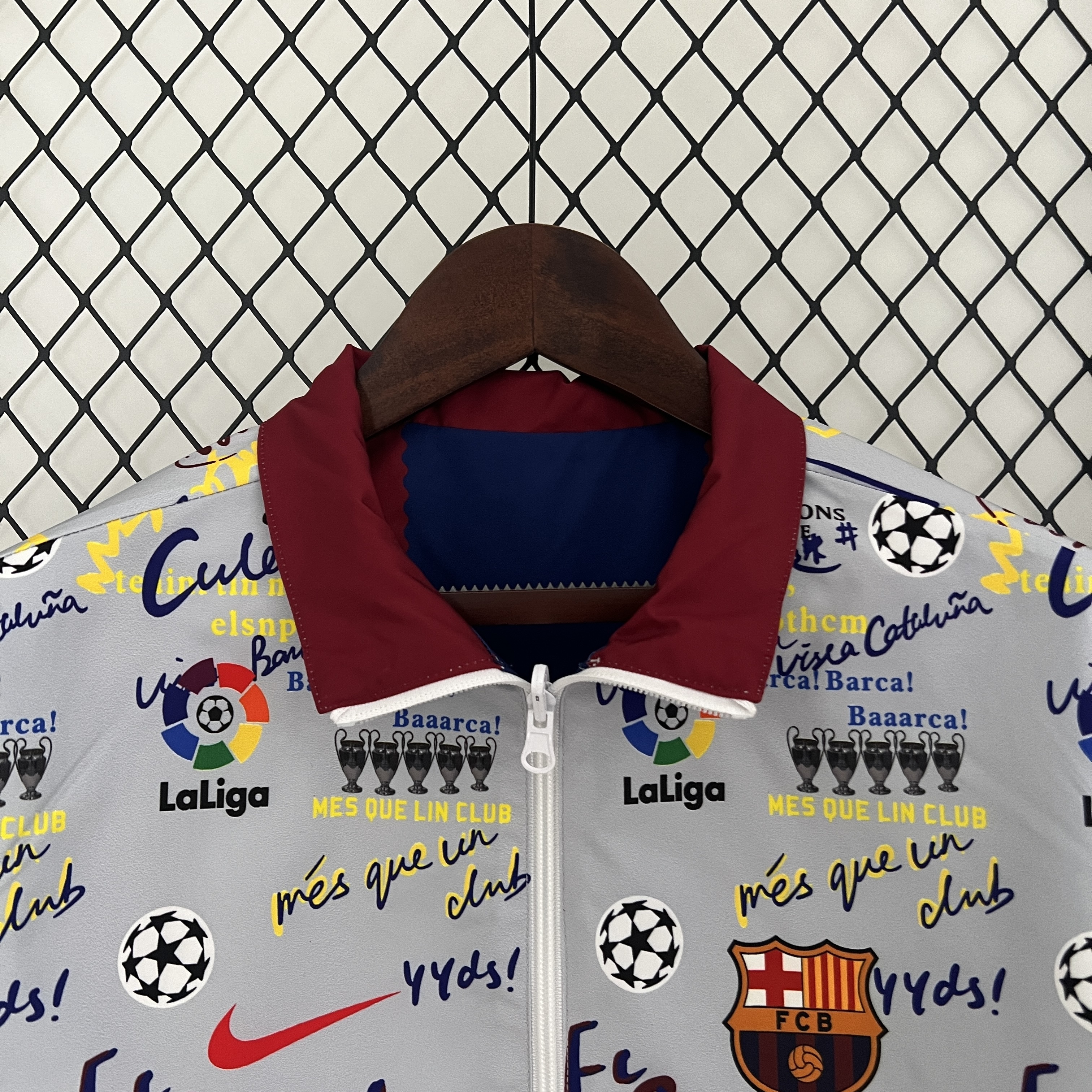2025/2026 Barcelona Reversible Windbreaker Soccer Jersey 1:1 Thai Quality 04