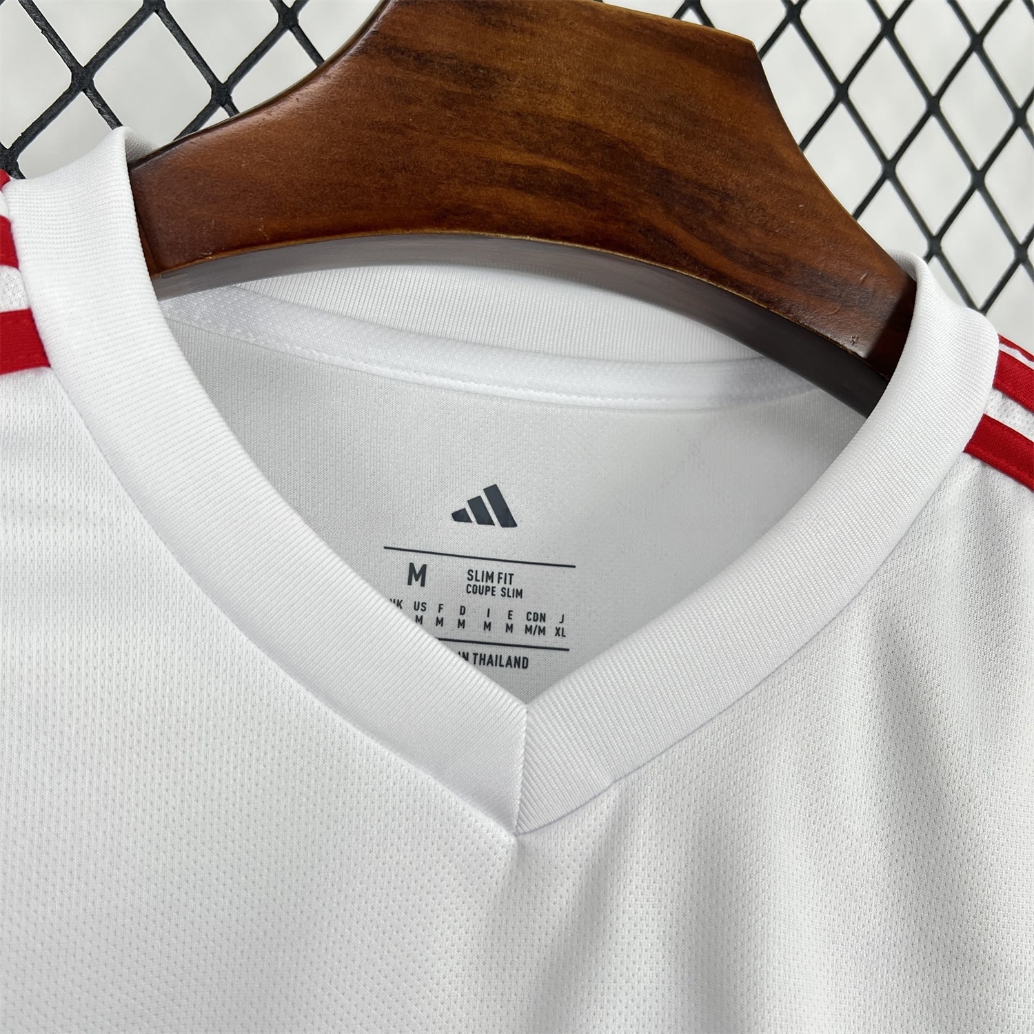 Benfica 25-26 Red And White Jersey - Fans Version - UnitedFutballJersey