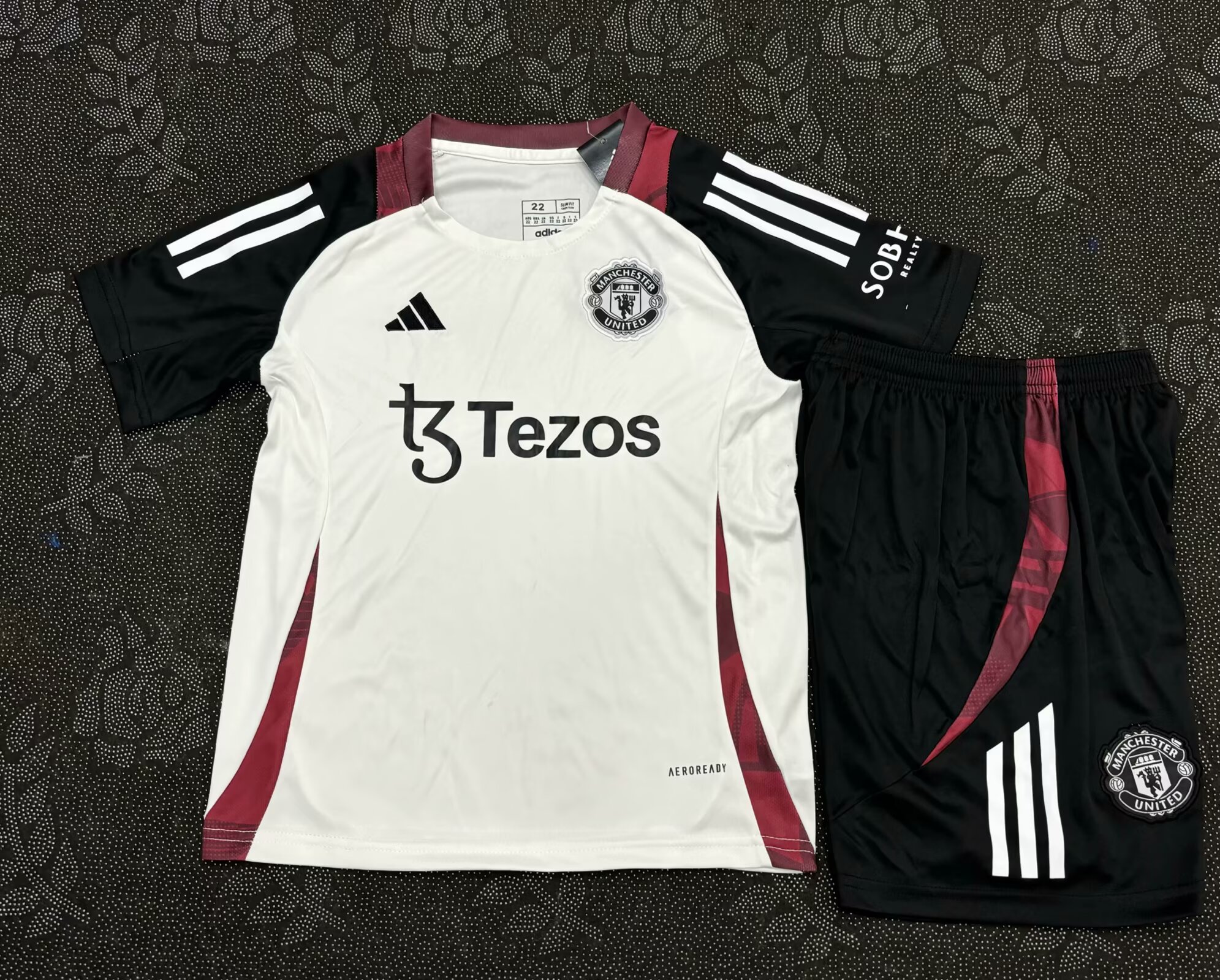 2025/2026 Manchester United Training clothes Football Shirt 1:1 Thai Quality Kids Size