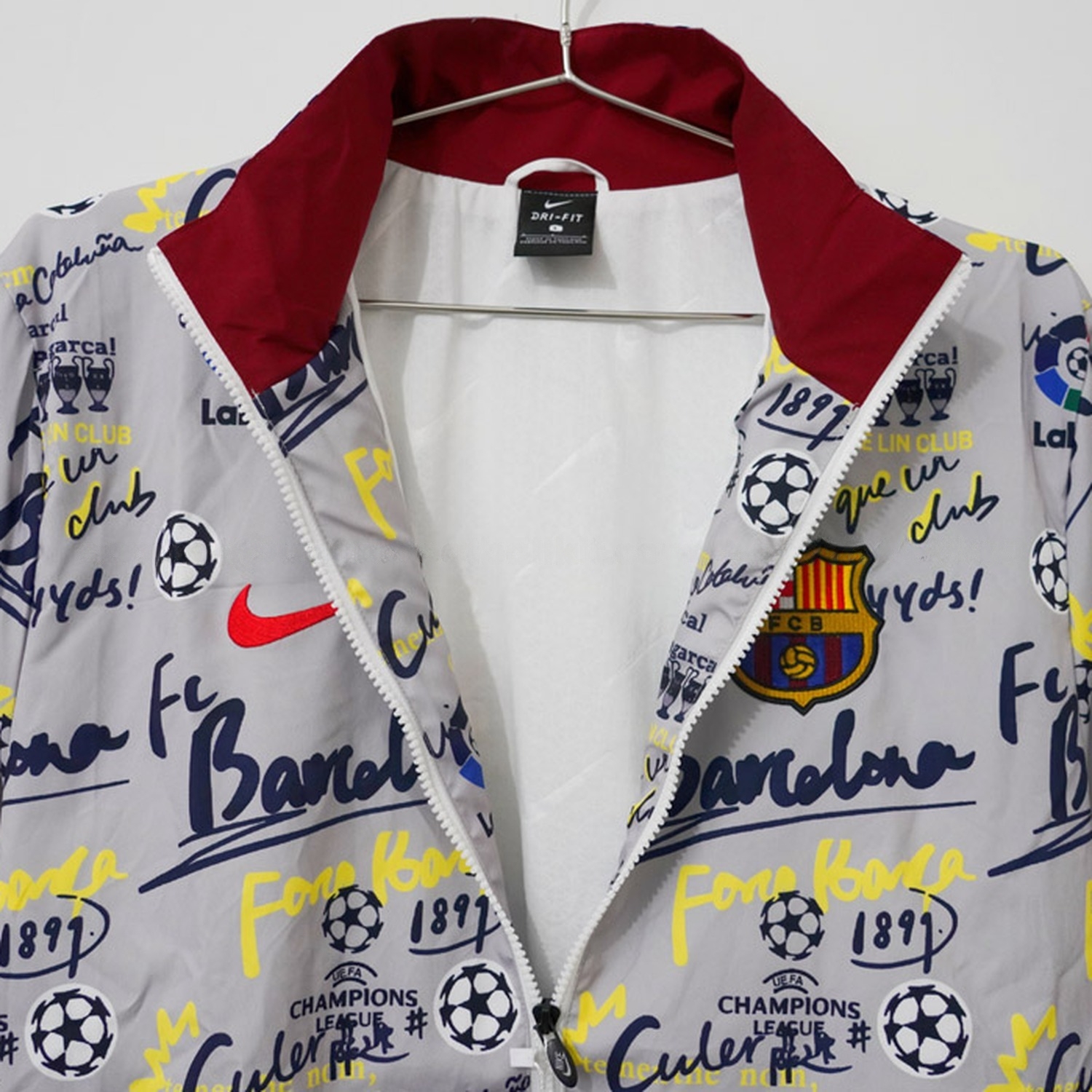 Barcelona 26-27 Barca Fonts Windbreaker Jacket - Grey - UnitedFutballJersey