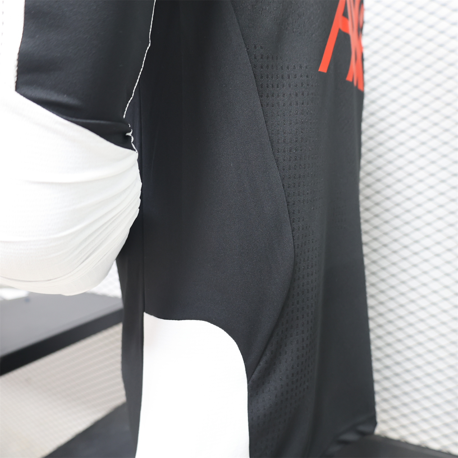 Liver.pool 26-27 Black White Long Sleeves Training Jersey - Player Version - UnitedFutballJersey