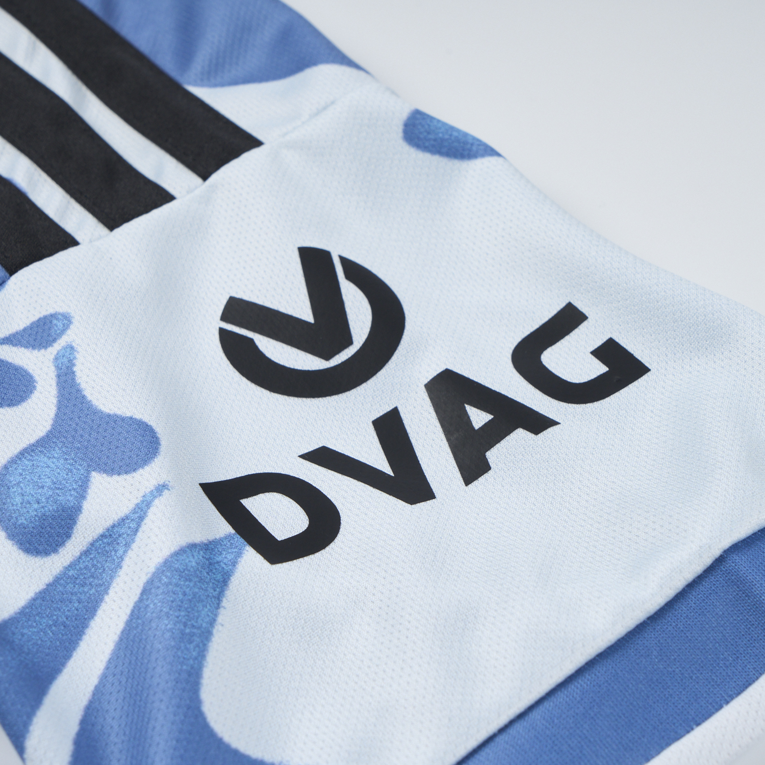 Frankfurt 26-27 Third Jersey - Fans Version - UnitedFutballJersey