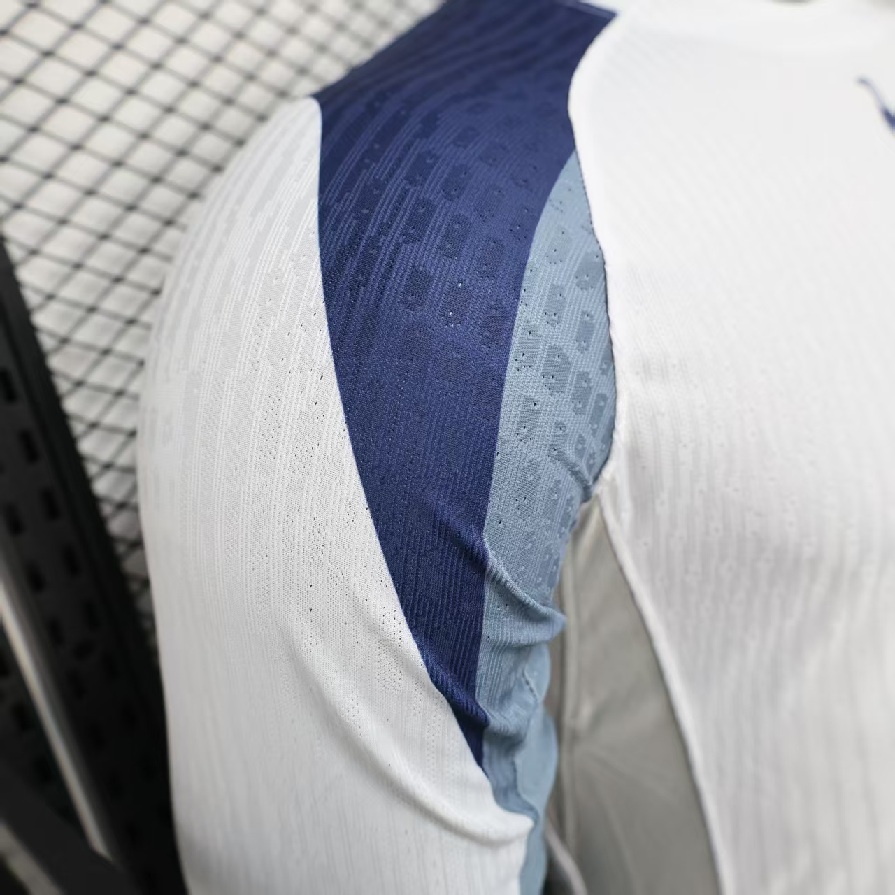 2025/2026 Long Sleeve Tottenham Home Player Version Football Shirt 1:1 Thai Quality