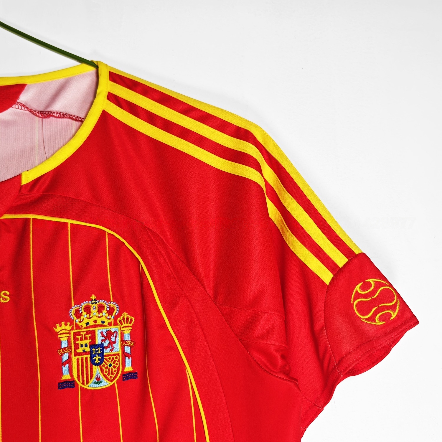 Retro Spain 2006 Home Jersey - UnitedFutballJersey