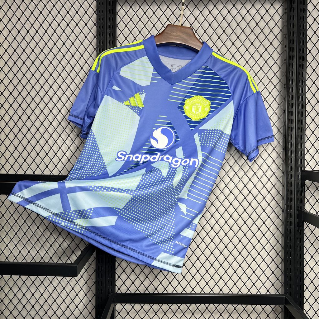 2024/2025 Manchester United Goalkeeper Football Shirt 1:1 Thai Quality