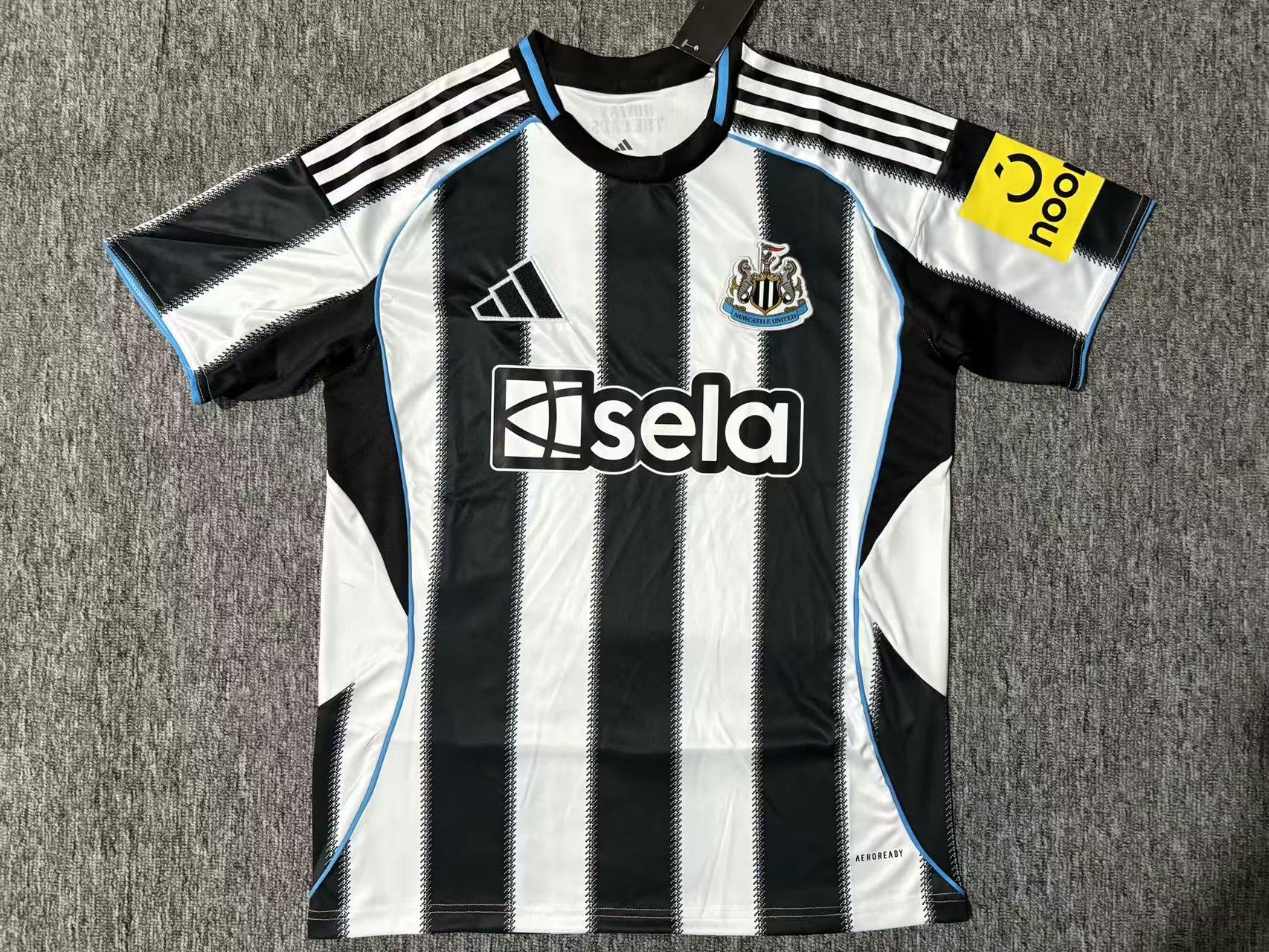 2025/2026 Newcastle United Home Football Jersey 1:1 Thai Quality