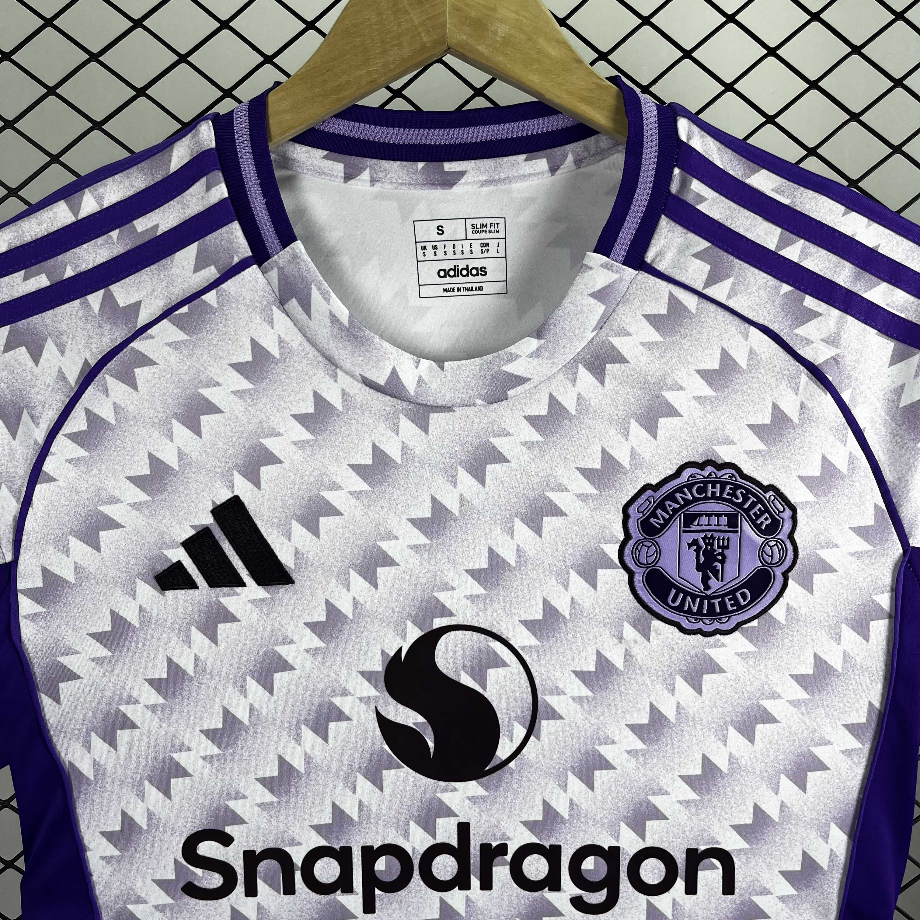 2025/2026 Manchester United Away Soccer Football Jersey 1:1 Thai Quality