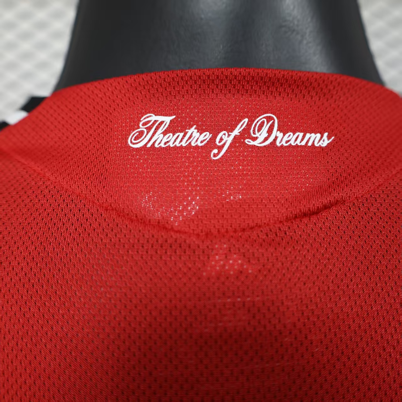 2025/2026 Long Sleeve Player Version Manchester United Home Football Shirt 1:1 Thai Quality
