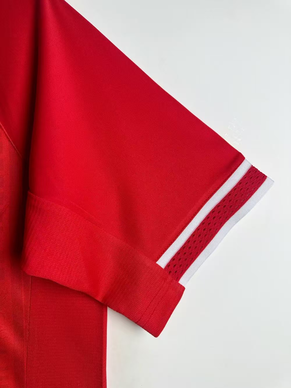 2013/2014 Retro Liverpool Home Football Jersey 1:1 Thai Quality