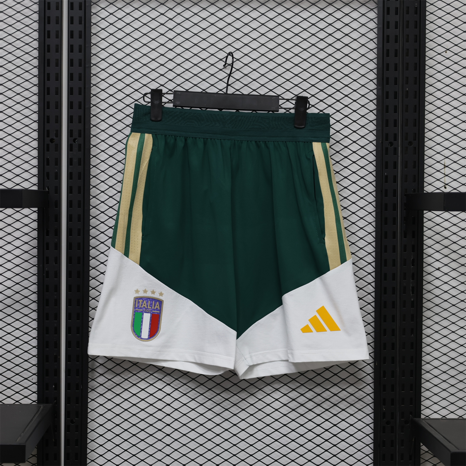 Italy 2026 White Green Training Shorts - Player Version - UnitedFutballJersey