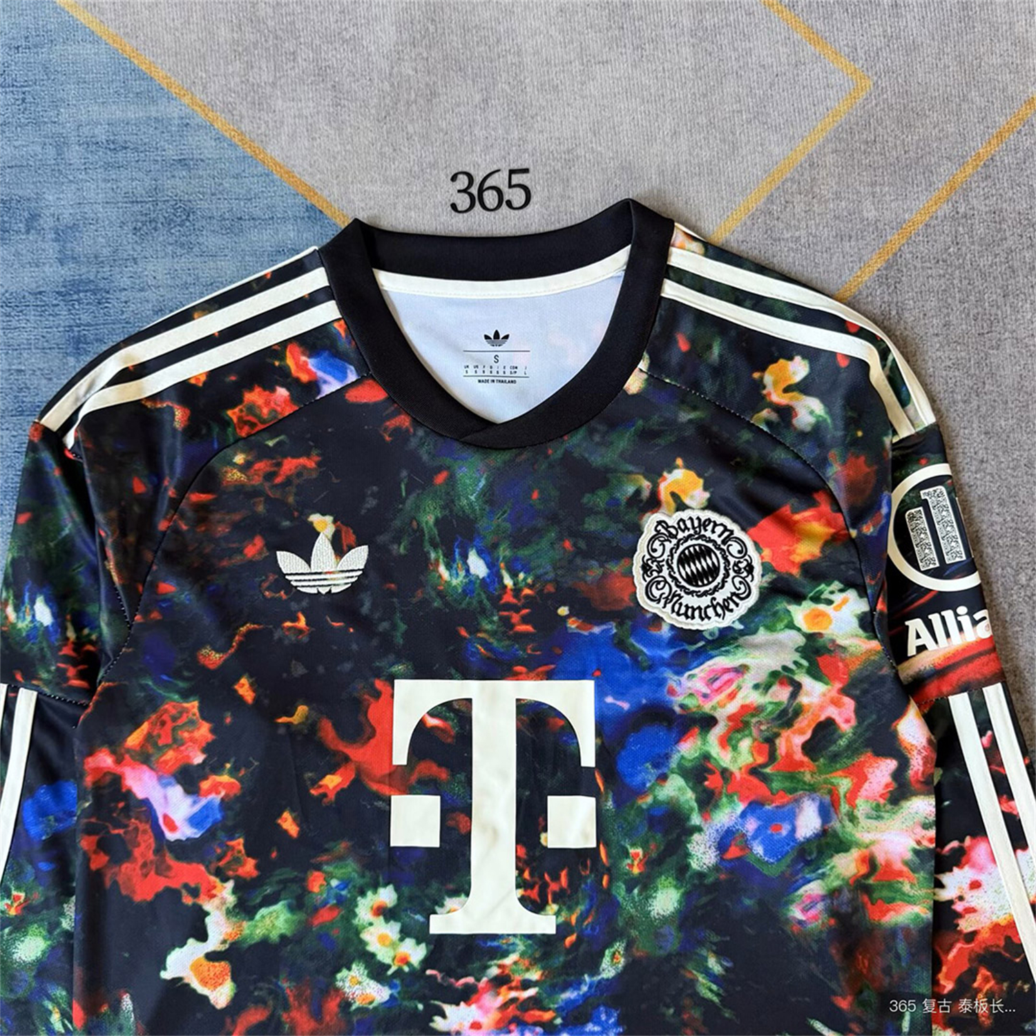 Bayern Munich 26-27 Oktoberfest Round Neck Long Sleeves Jersey - Fans Version - UnitedFutballJersey